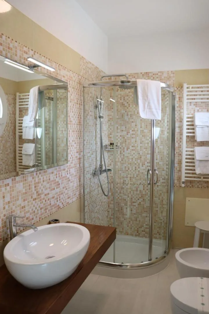 Bathroom in Falli Exclusive Rooms and Breakfast -Boutique B&B-