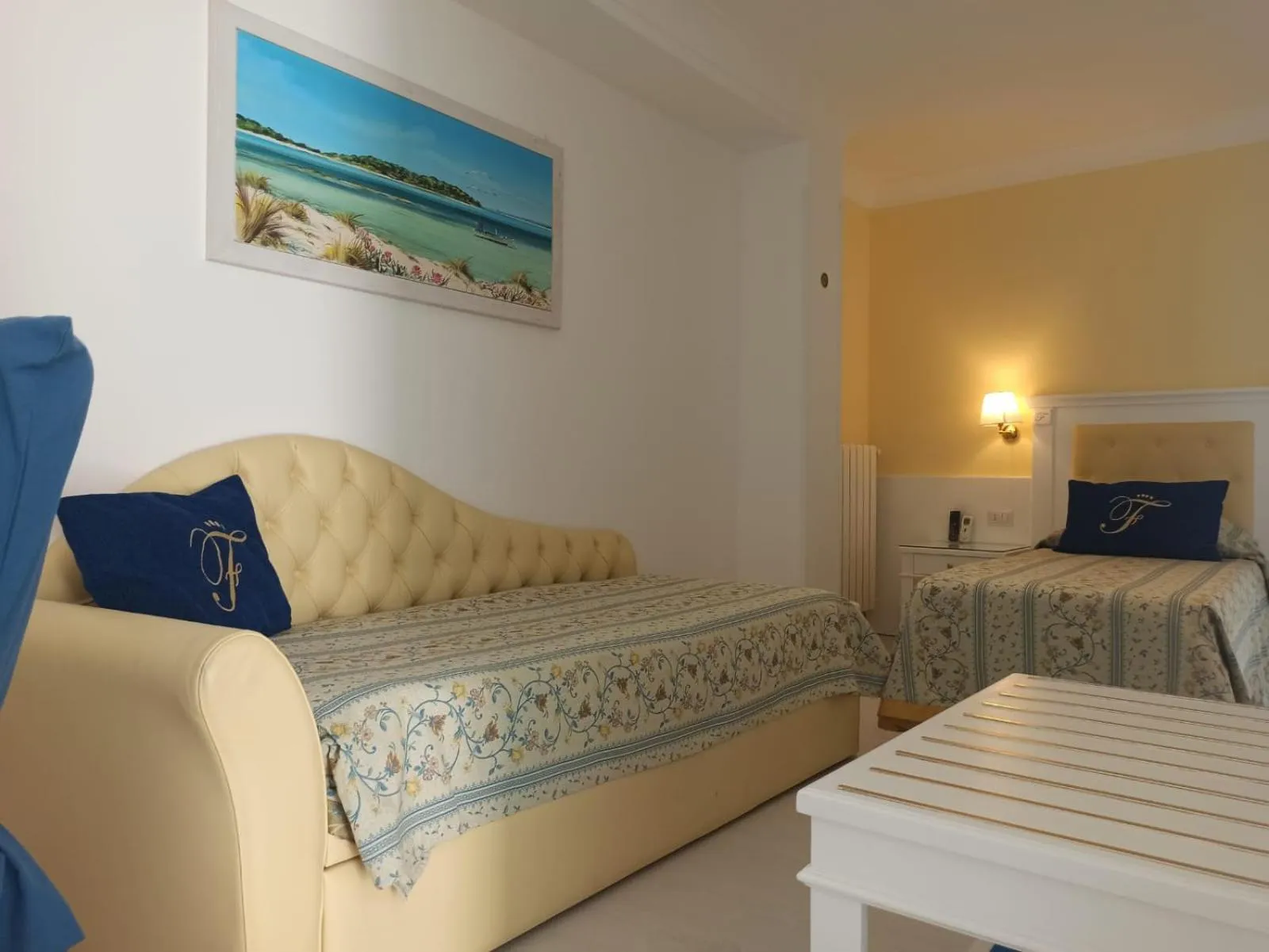 Bed in Falli Exclusive Rooms and Breakfast -Boutique B&B-