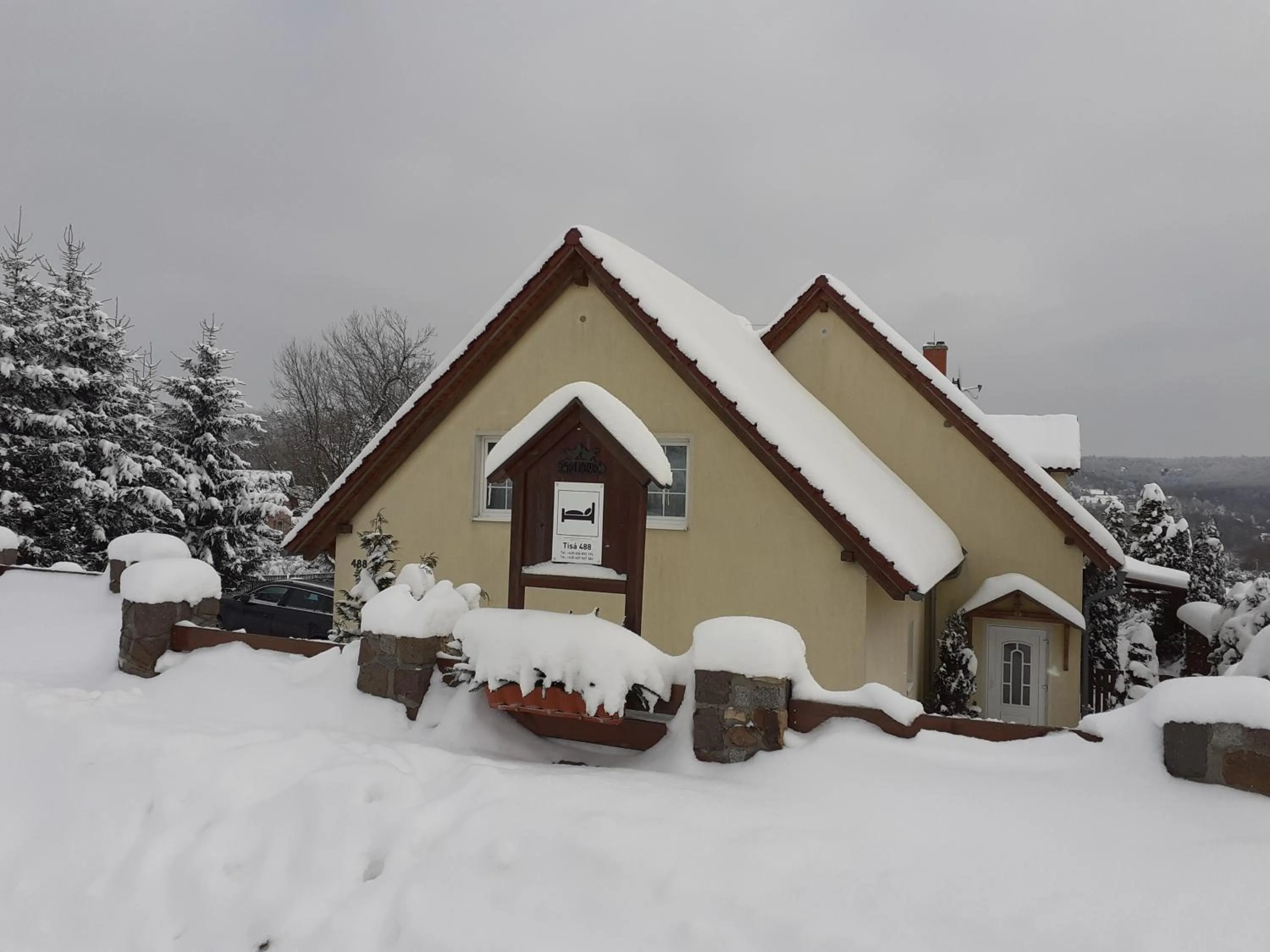 Property building in Tisá 488