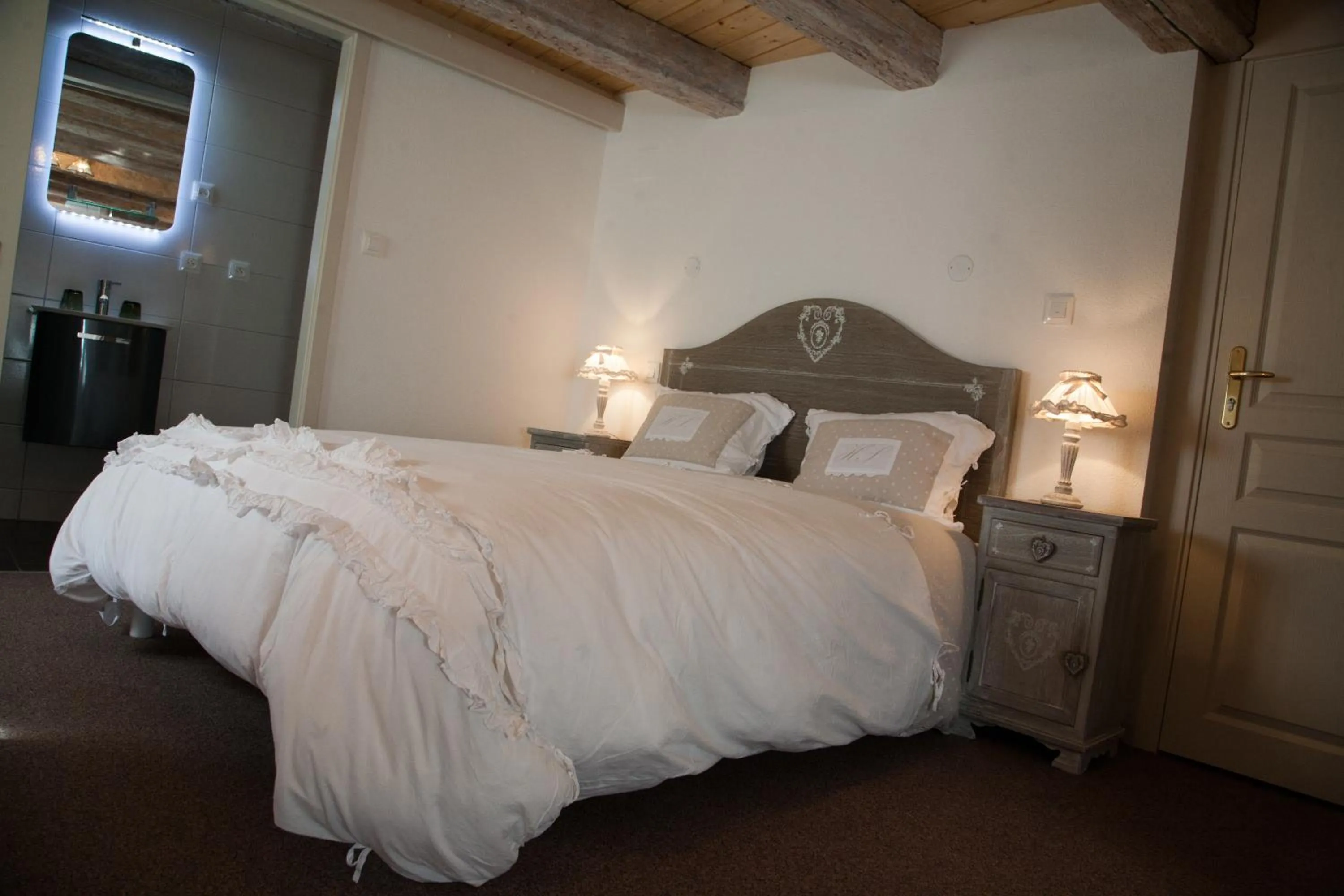 Bed in Chambre Le Hupsa Pfannala