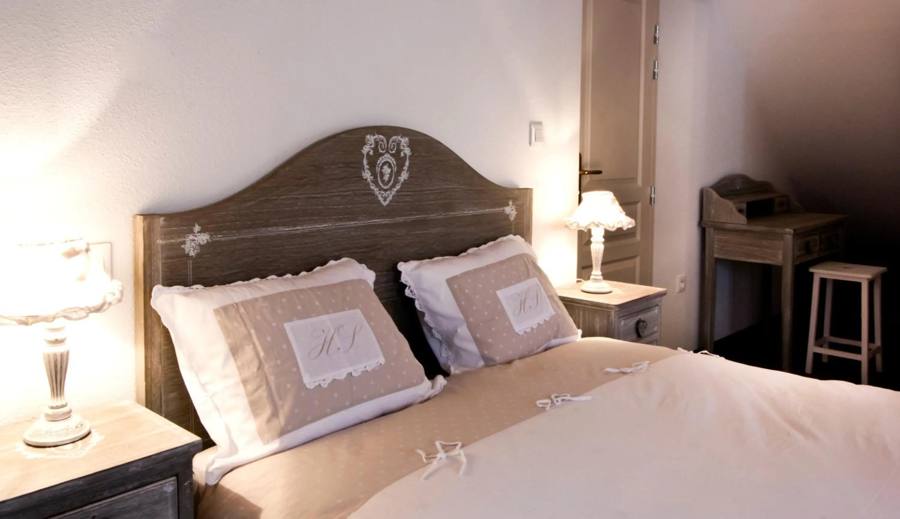 Bed in Chambre Le Hupsa Pfannala