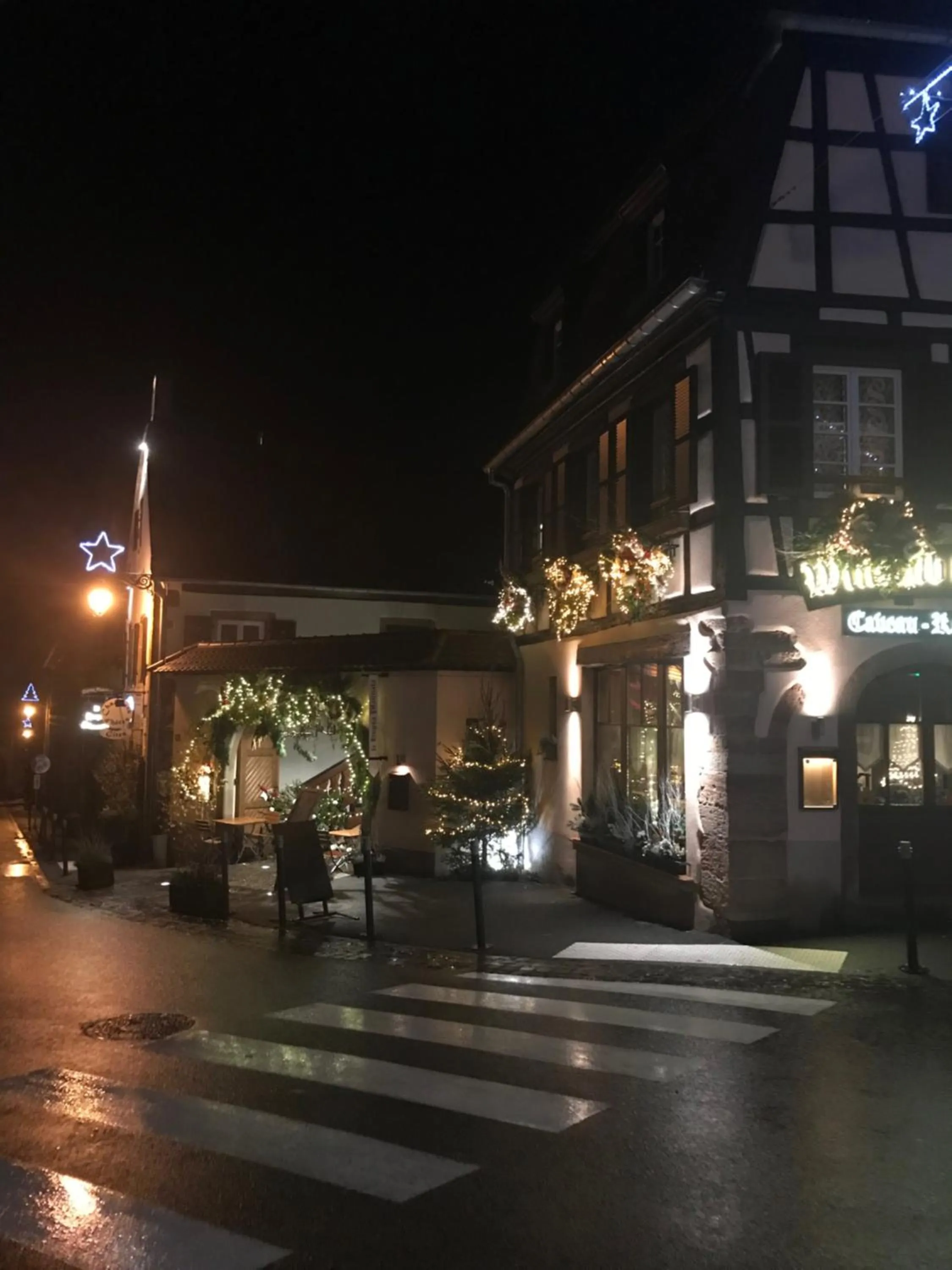 Property building in Chambre Le Hupsa Pfannala