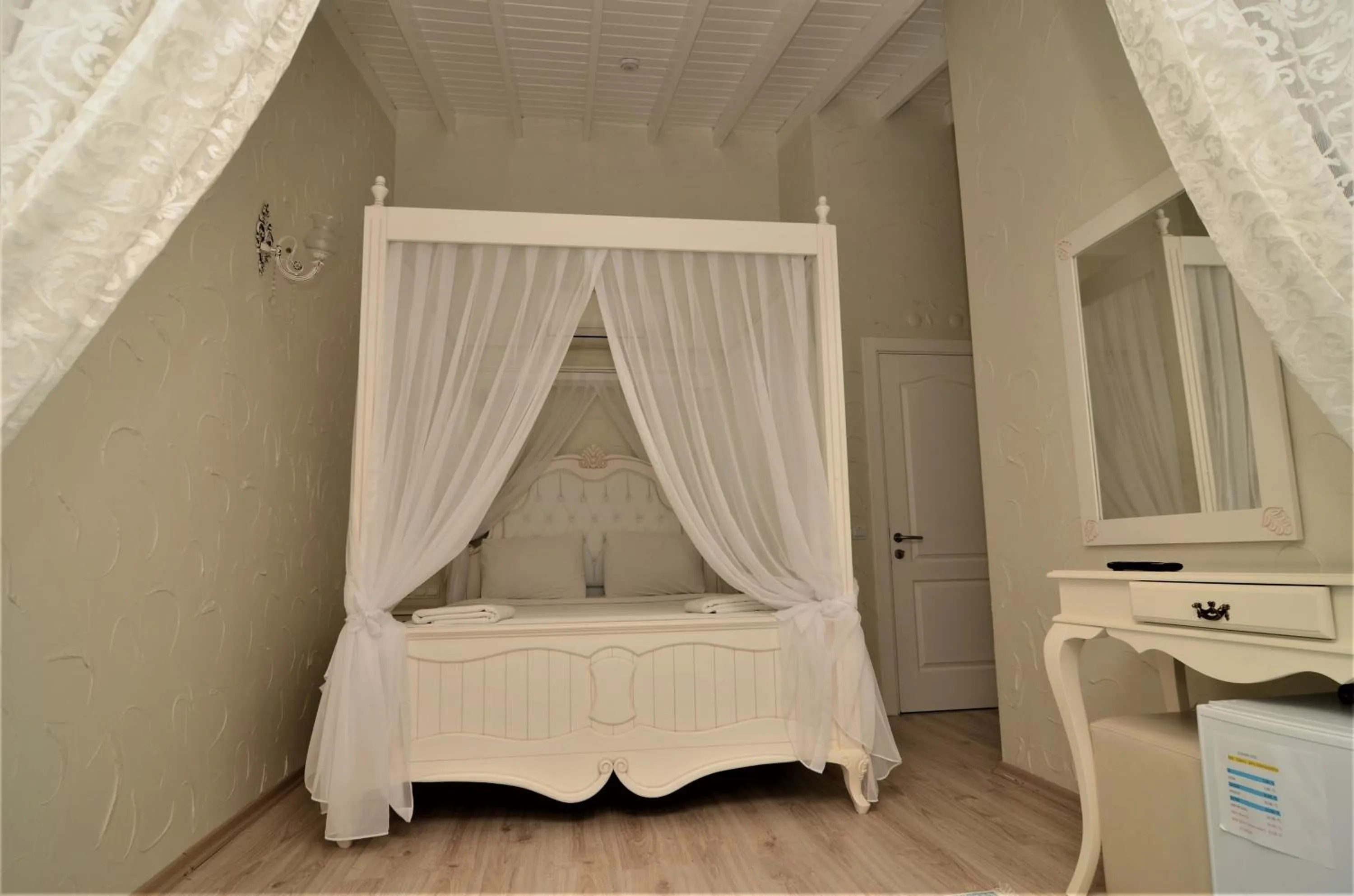 Bed in Alacati Eldoris Butik Hotel