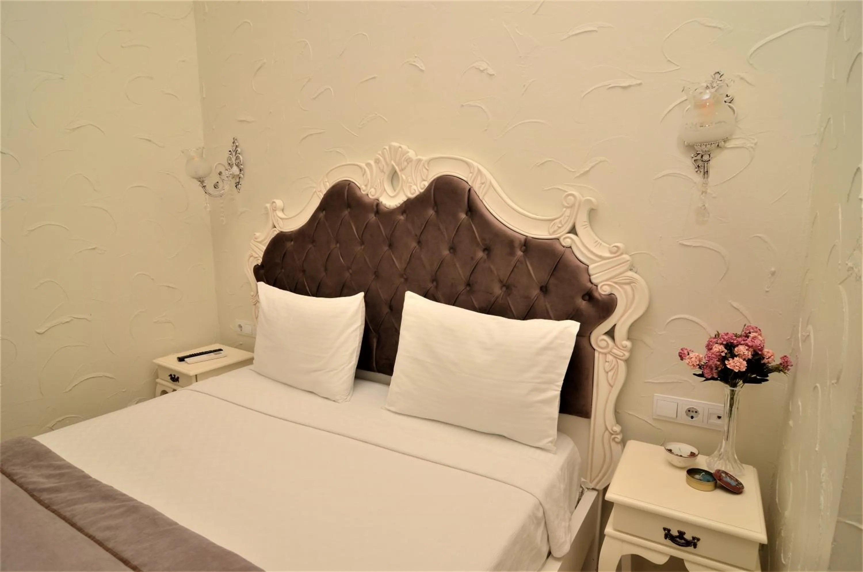 Bed in Alacati Eldoris Butik Hotel