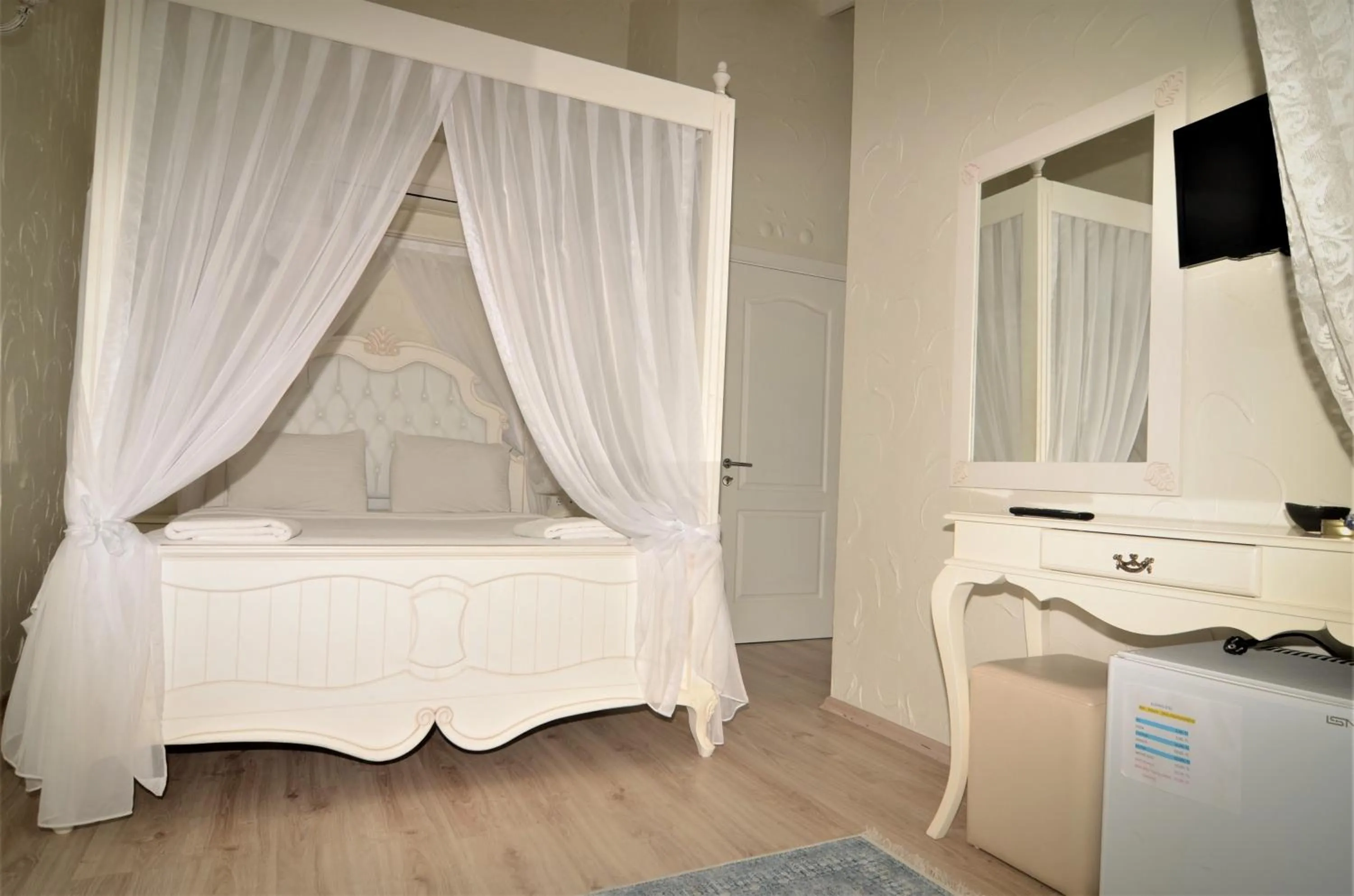 Bed in Alacati Eldoris Butik Hotel