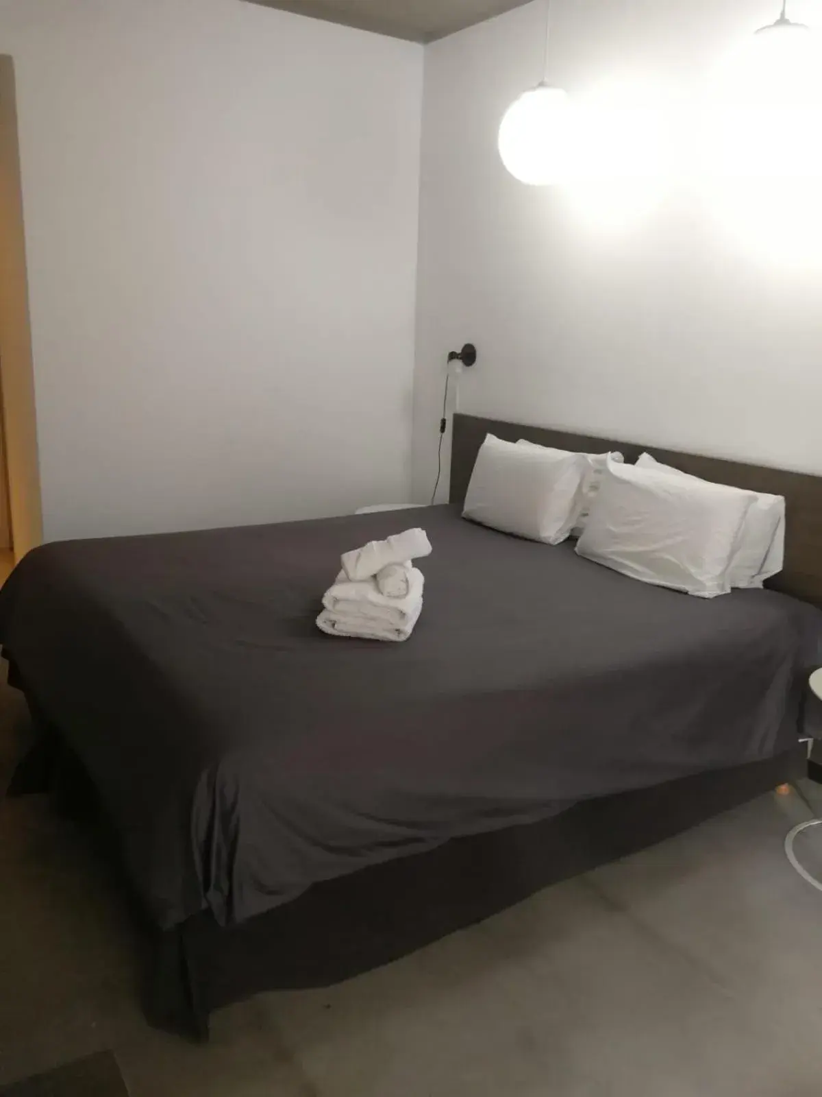 Photo of the whole room, Bed in Babel Studios Photo of the whole room, Bed in Babel Studios