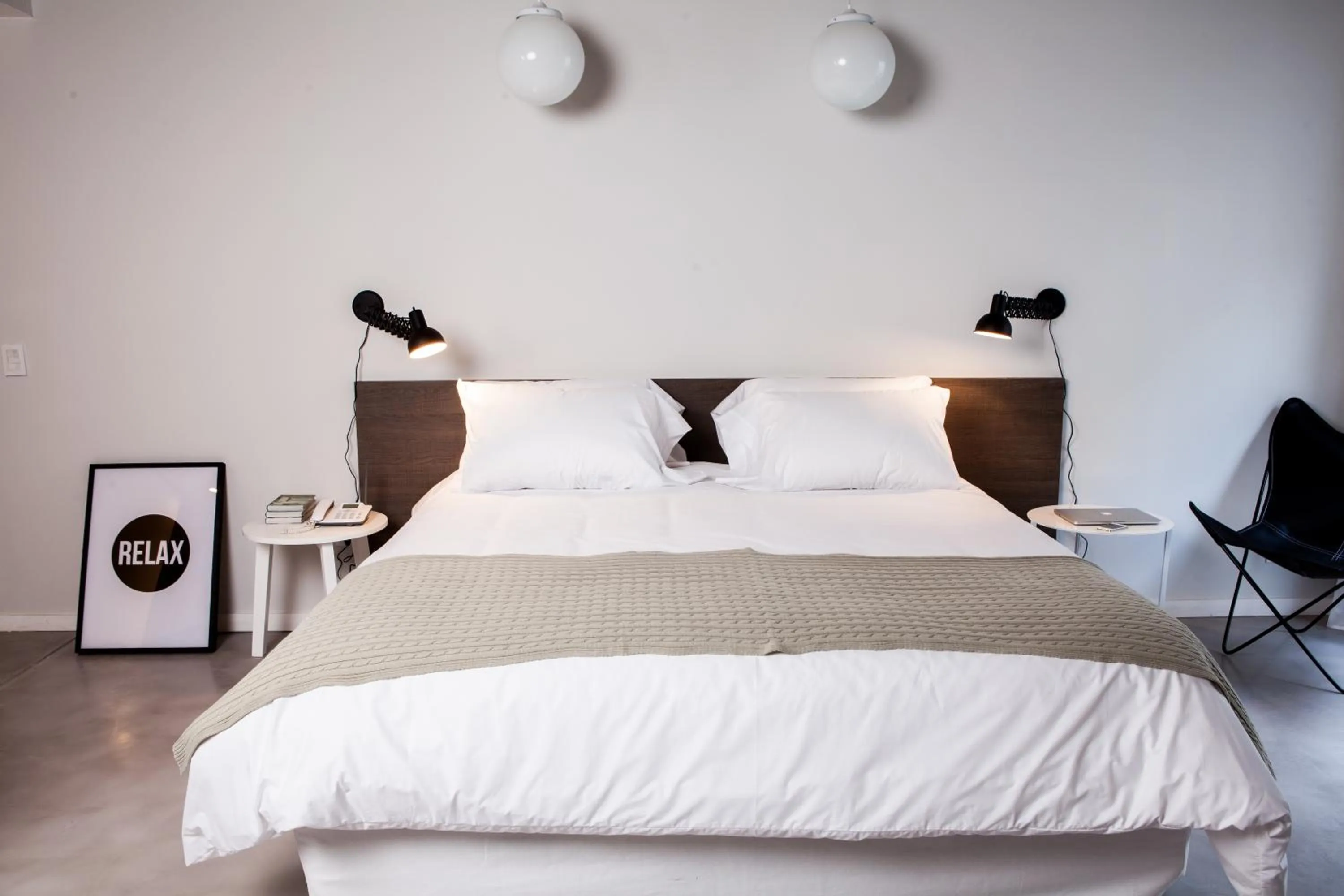 Bed in Babel Studios