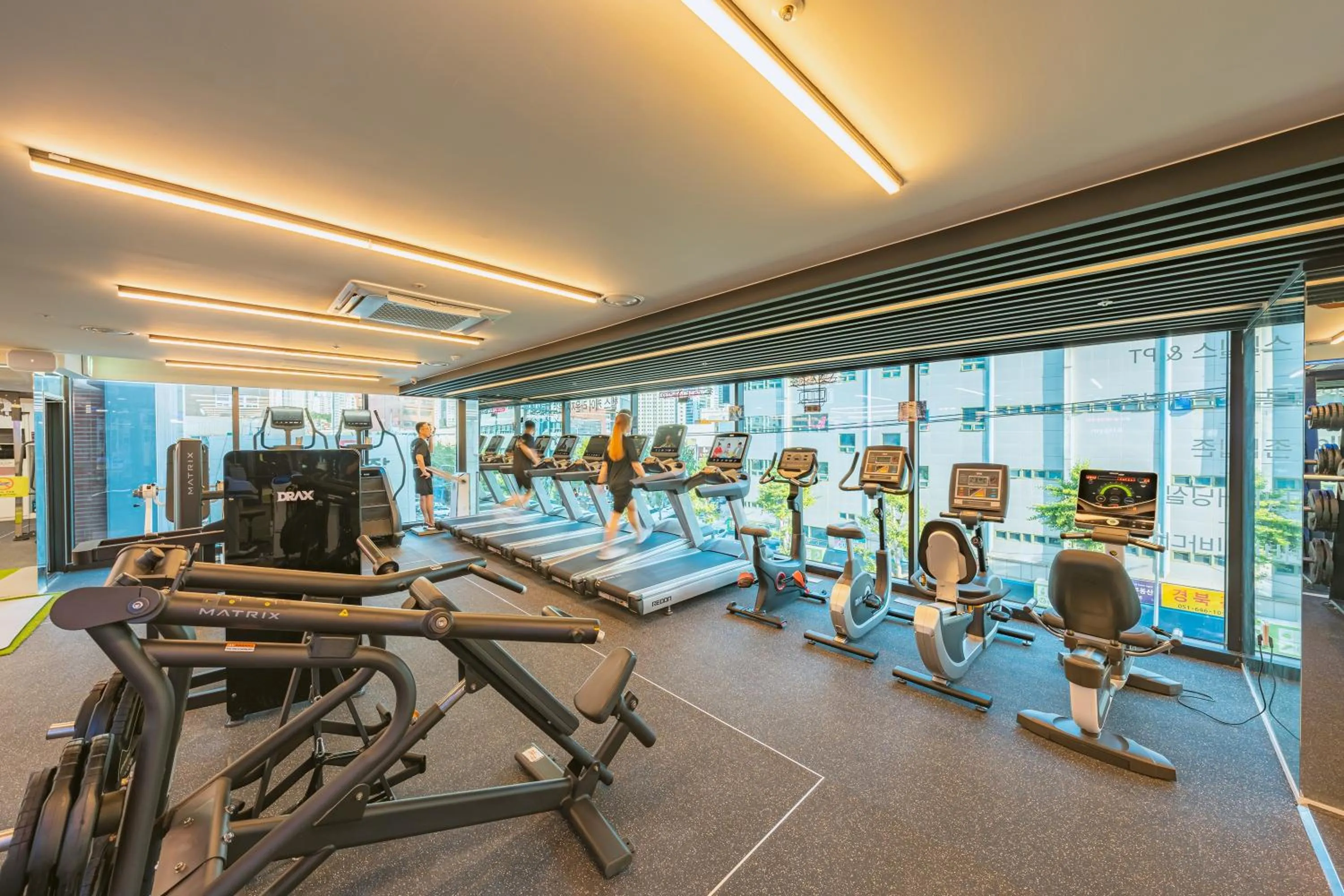 Fitness centre/facilities in Allzip Archieve4H Residence hotel Busan