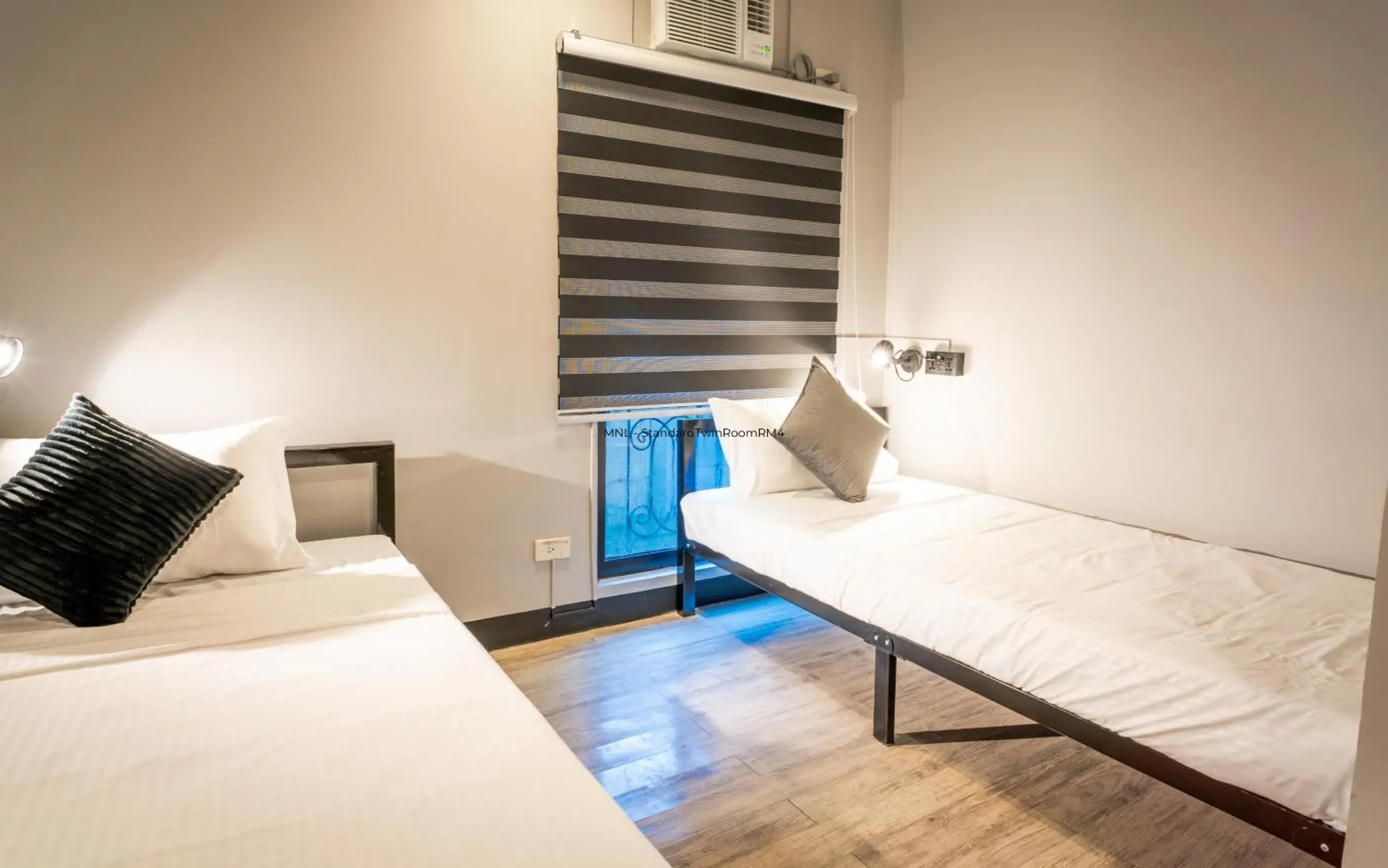 Standard Twin Room in Mad Monkey Manila Standard Twin Room in Mad Monkey Manila