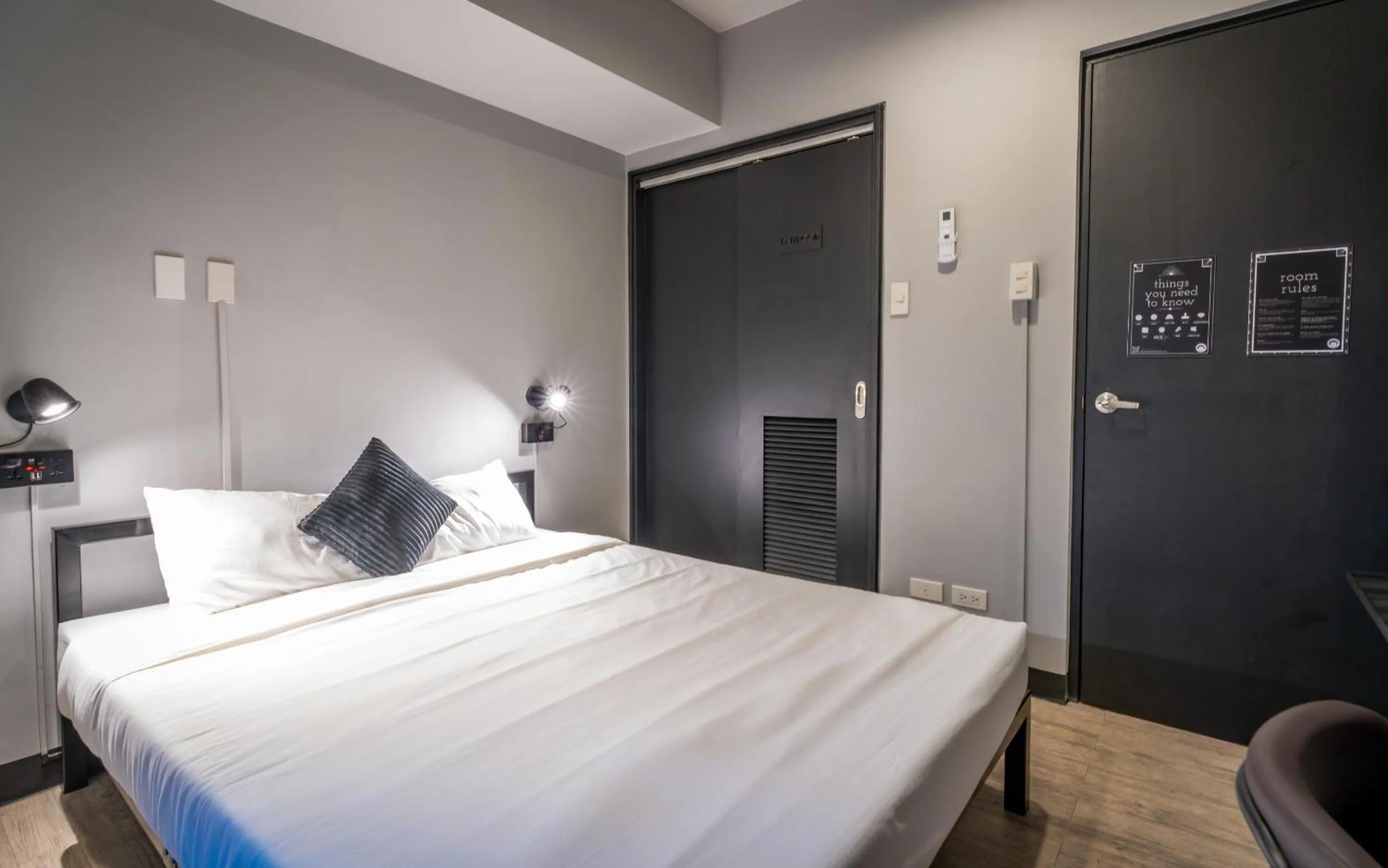 Bed in Mad Monkey Manila