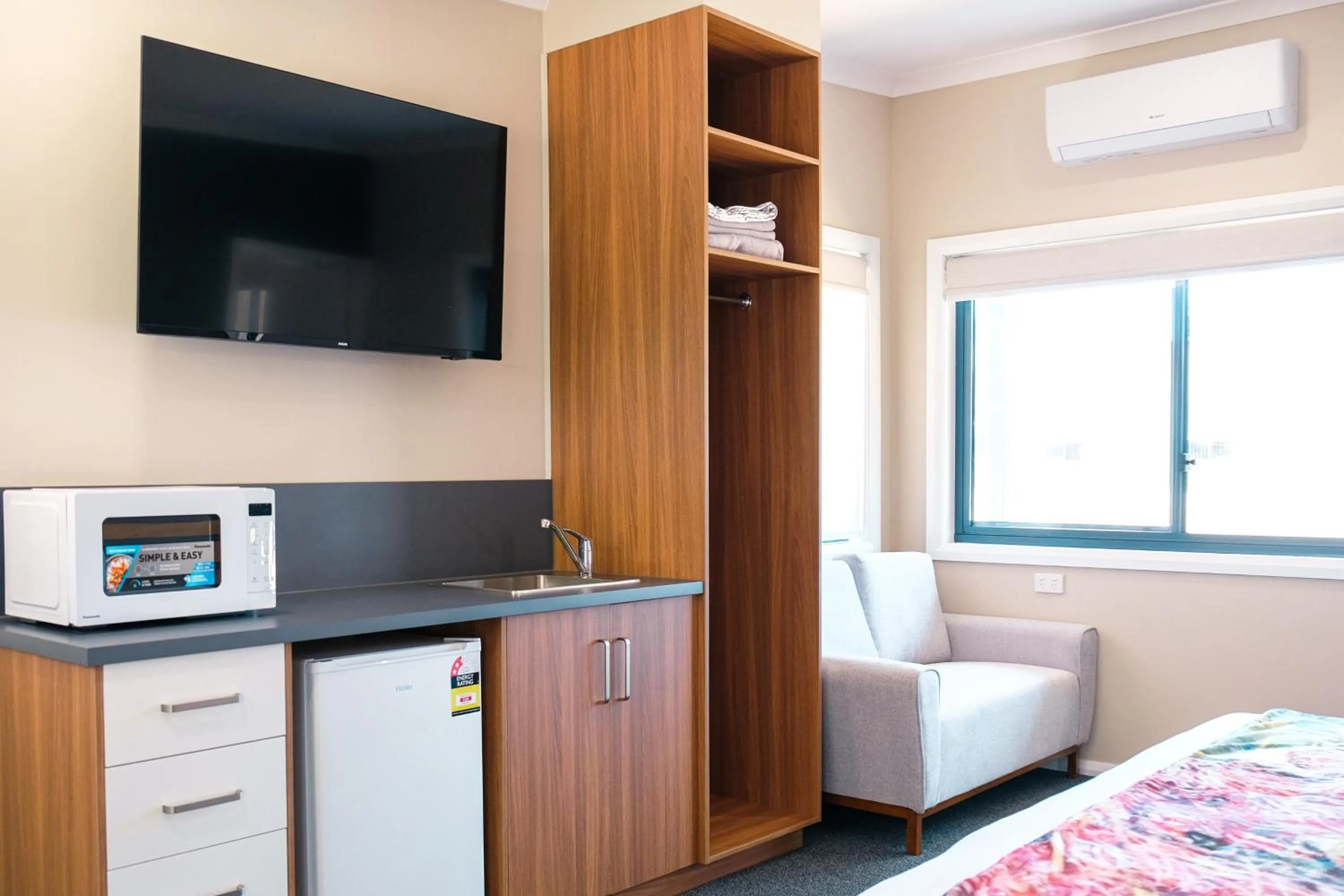 TV and multimedia, Bed in Holbrook Motel
