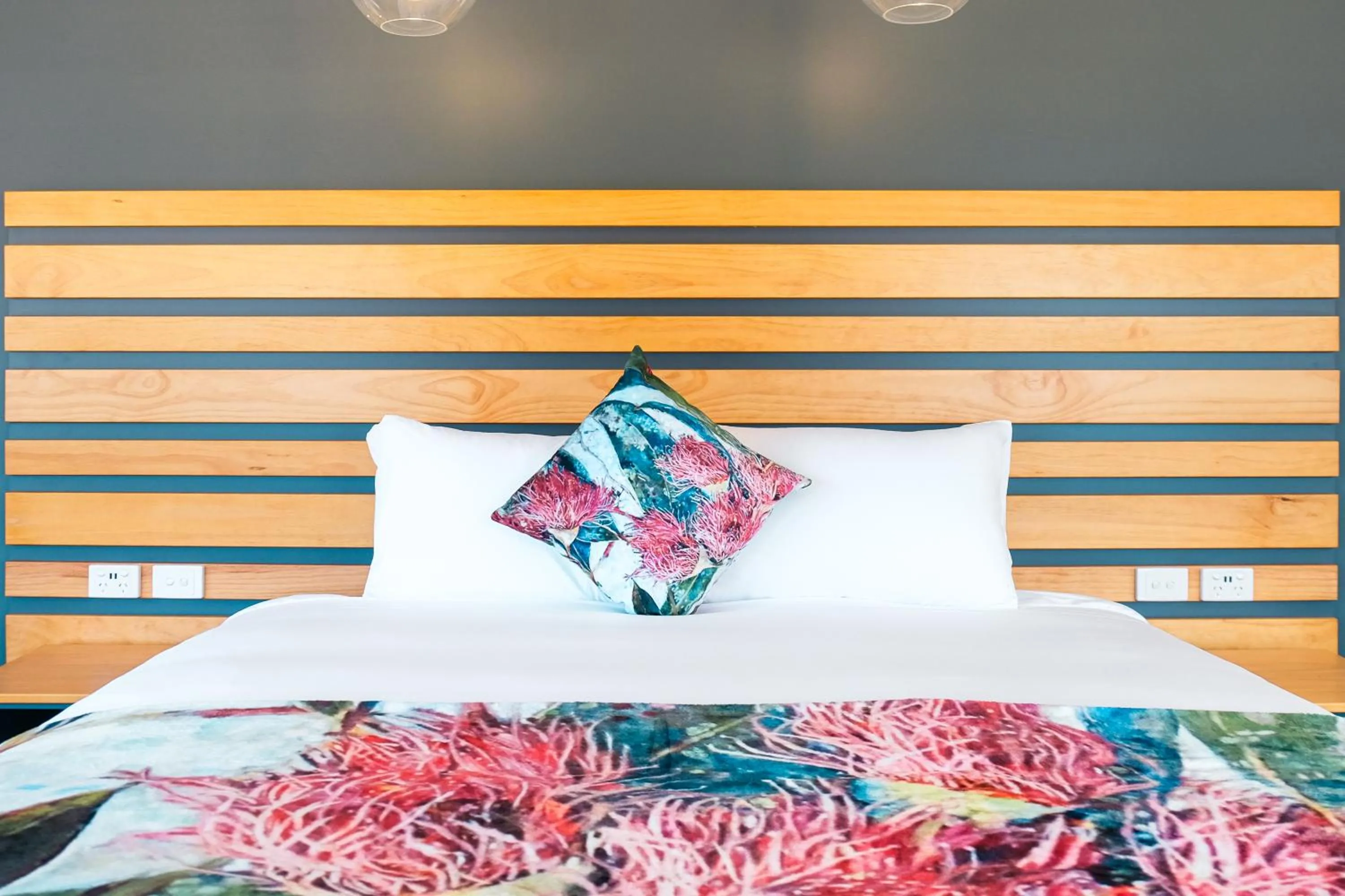 Bed in Holbrook Motel