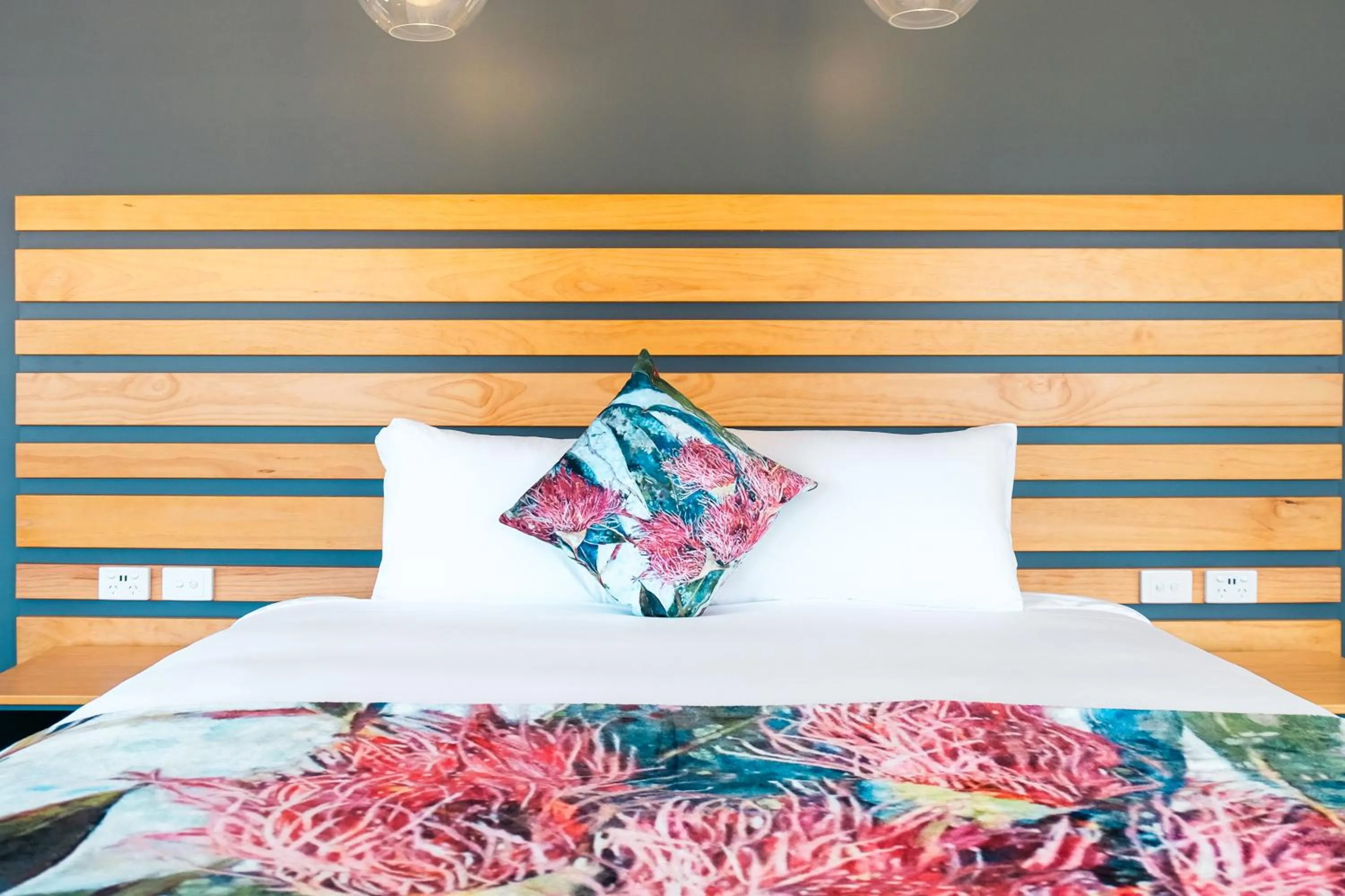Bed in Holbrook Motel