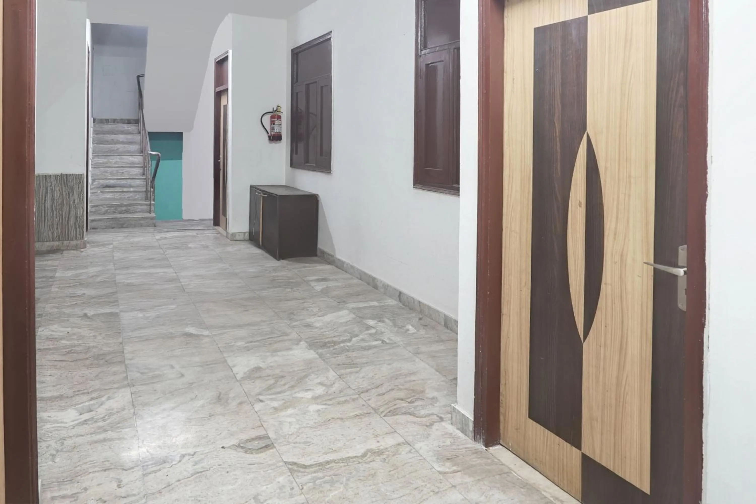 Lobby or reception in Hotel O Ginni