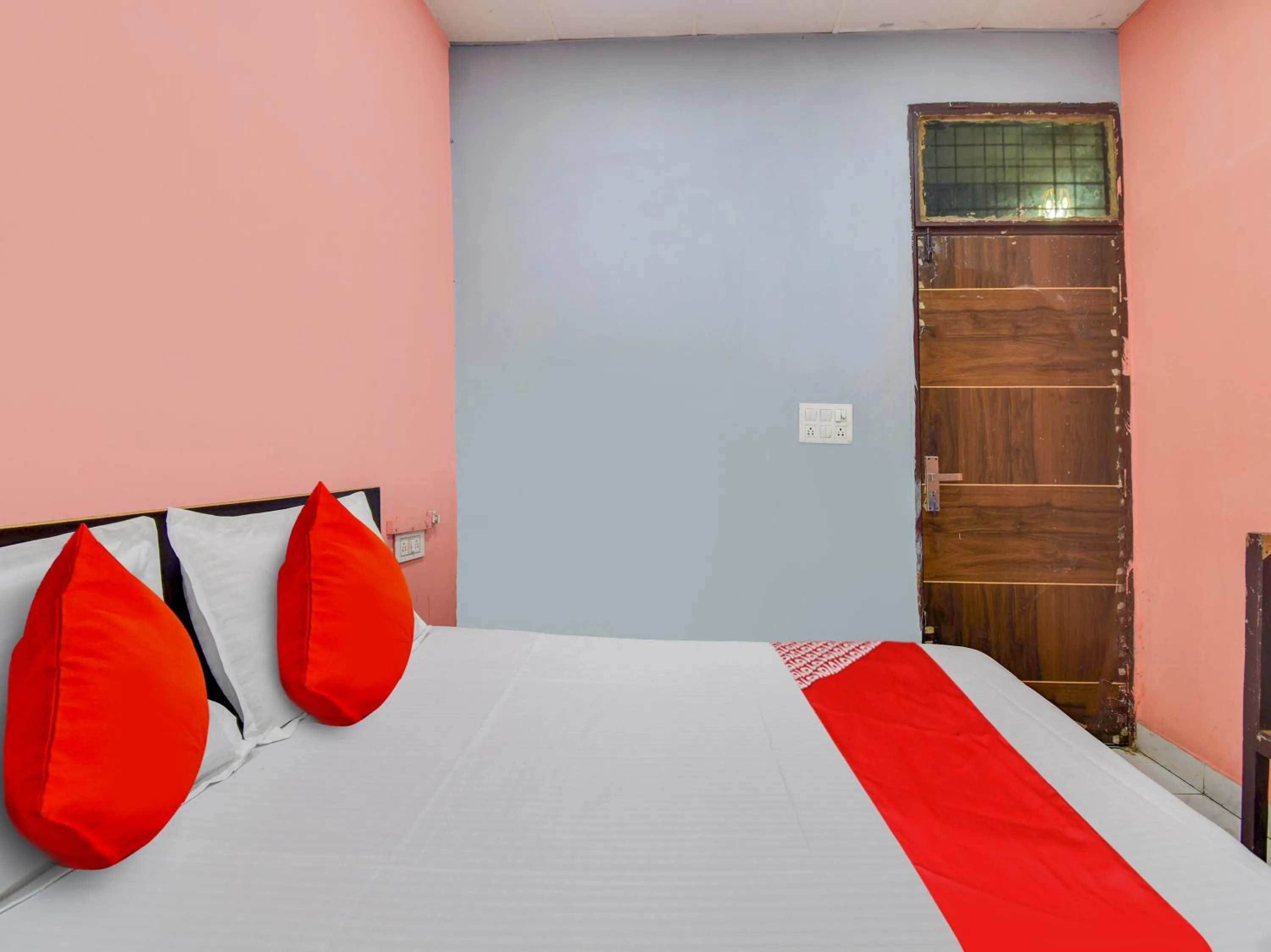 Bedroom, Bed in Hotel O Dev Residency Inn