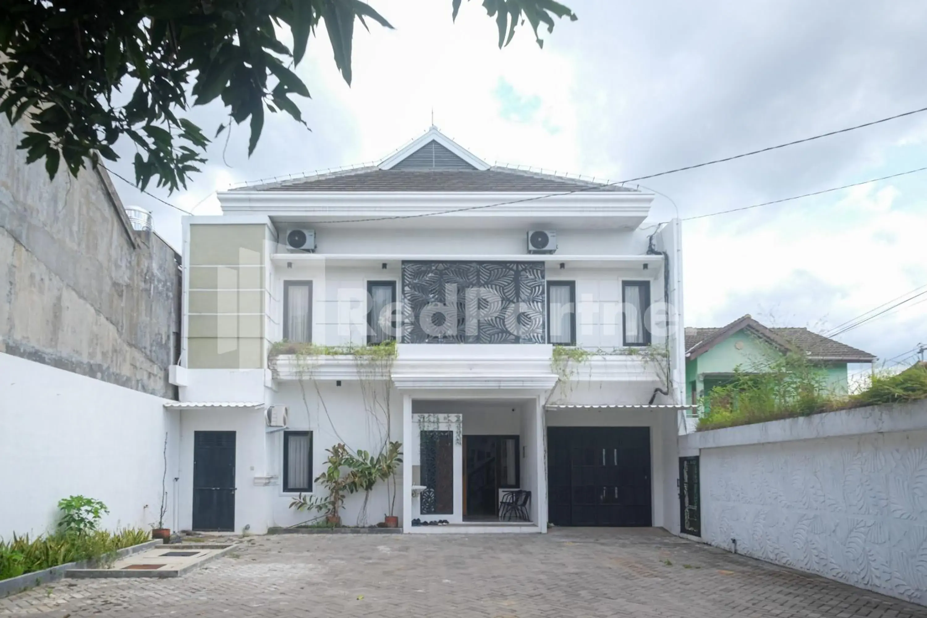 Property building in Rumah Daun Timoho Yogyakarta RedPartner Property building in Rumah Daun Timoho Yogyakarta RedPartner