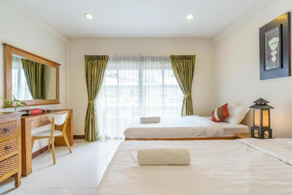 Photo of the whole room, Bed in Narastay @ Phrom Phong