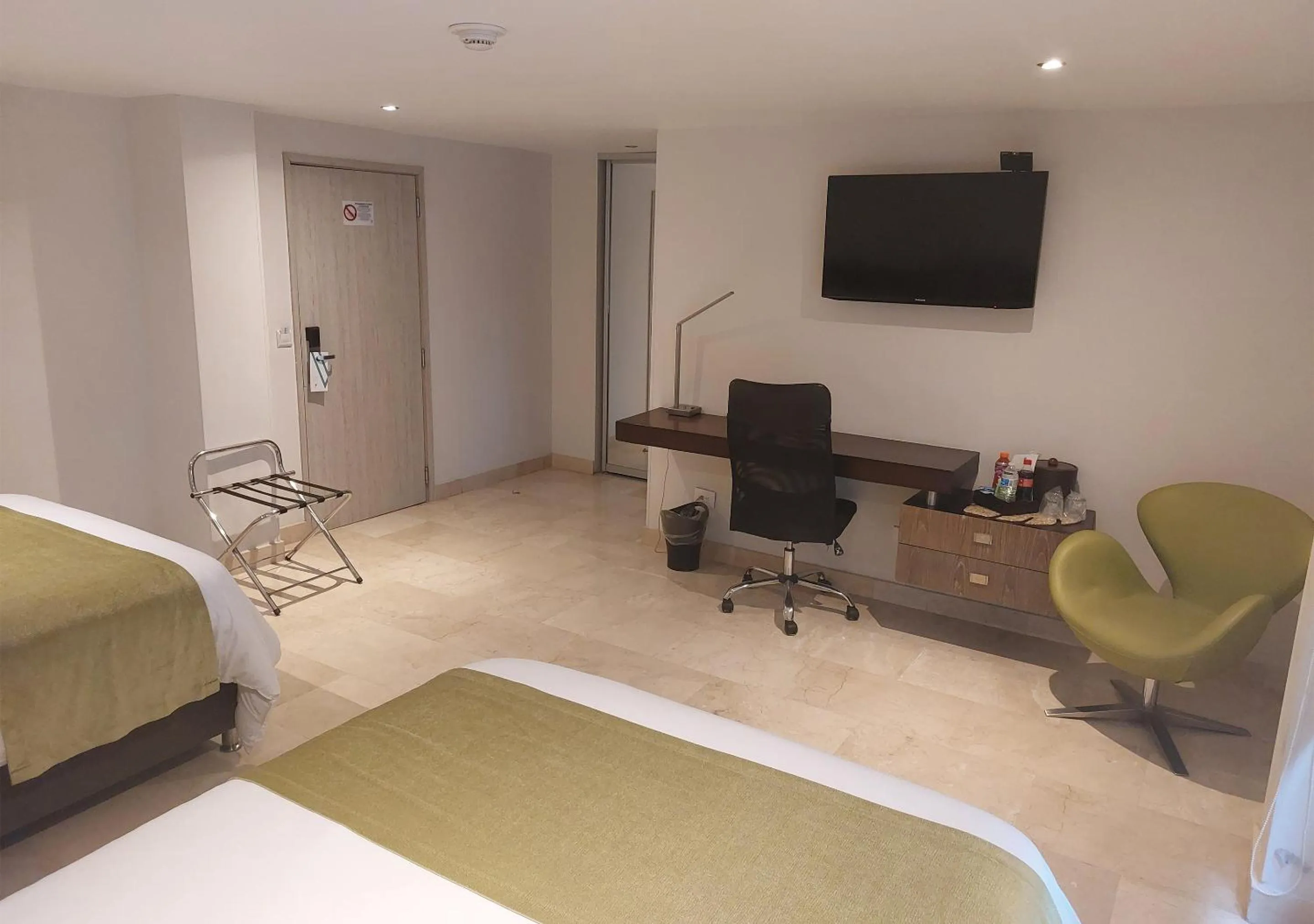 Decorative detail in Washington Plaza