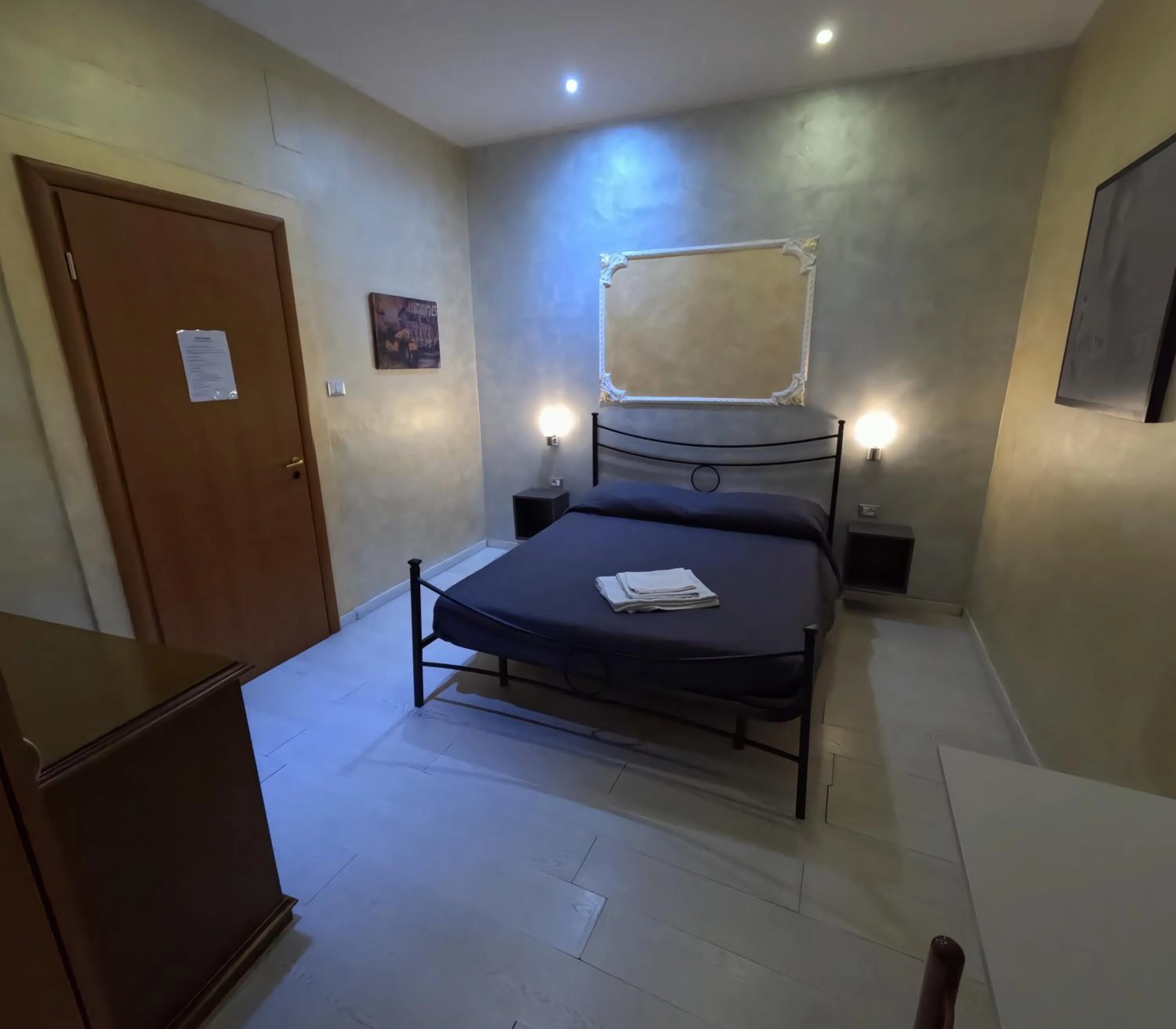 Photo of the whole room, Bed in Hotel Gorizia