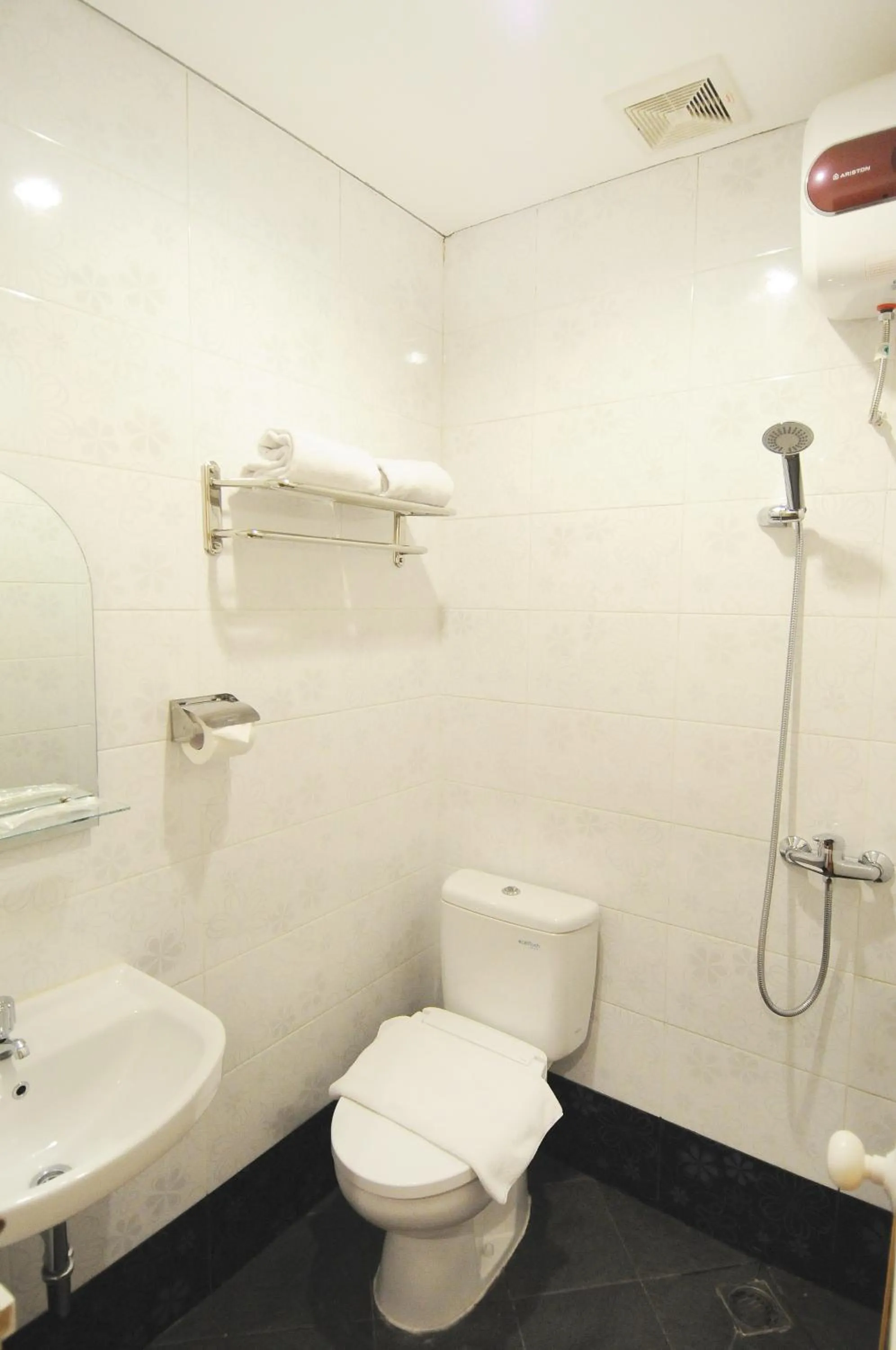 Toilet in Ruma Ruma Hotel Kenten - Palembang