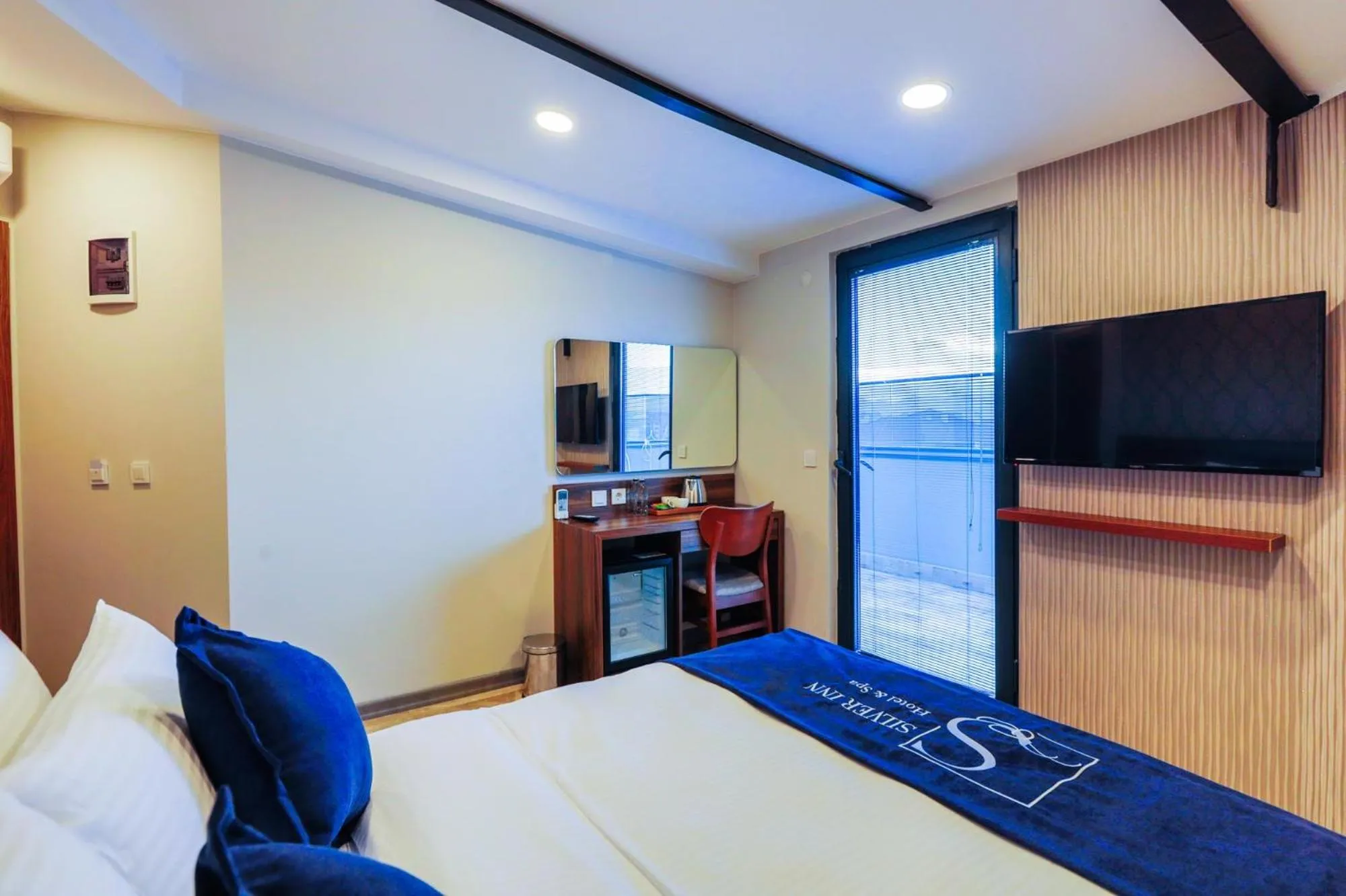 Bedroom, Bed in Silver Inn Spa