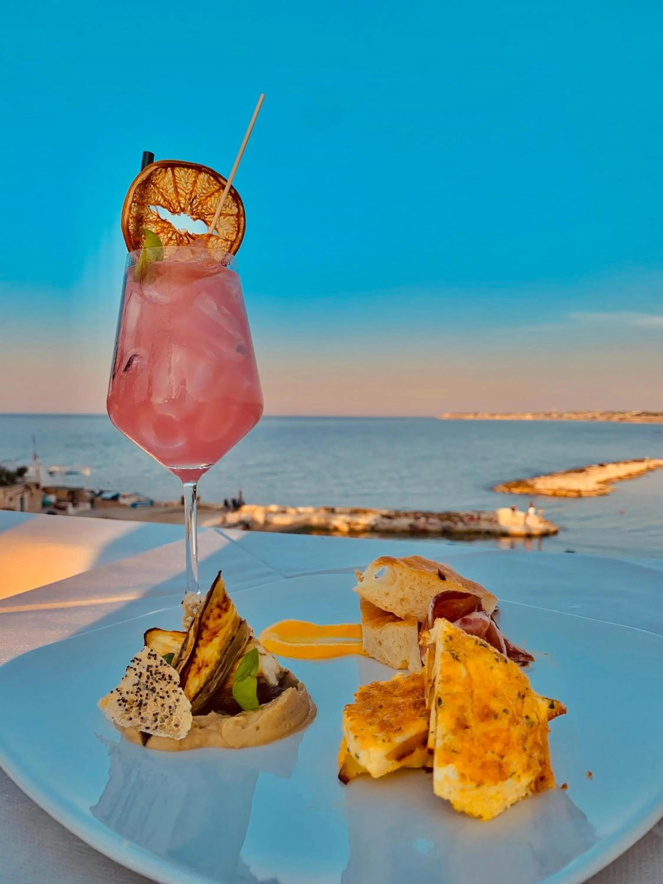 Restaurant/places to eat in La Bella Trani - Suites and B&B