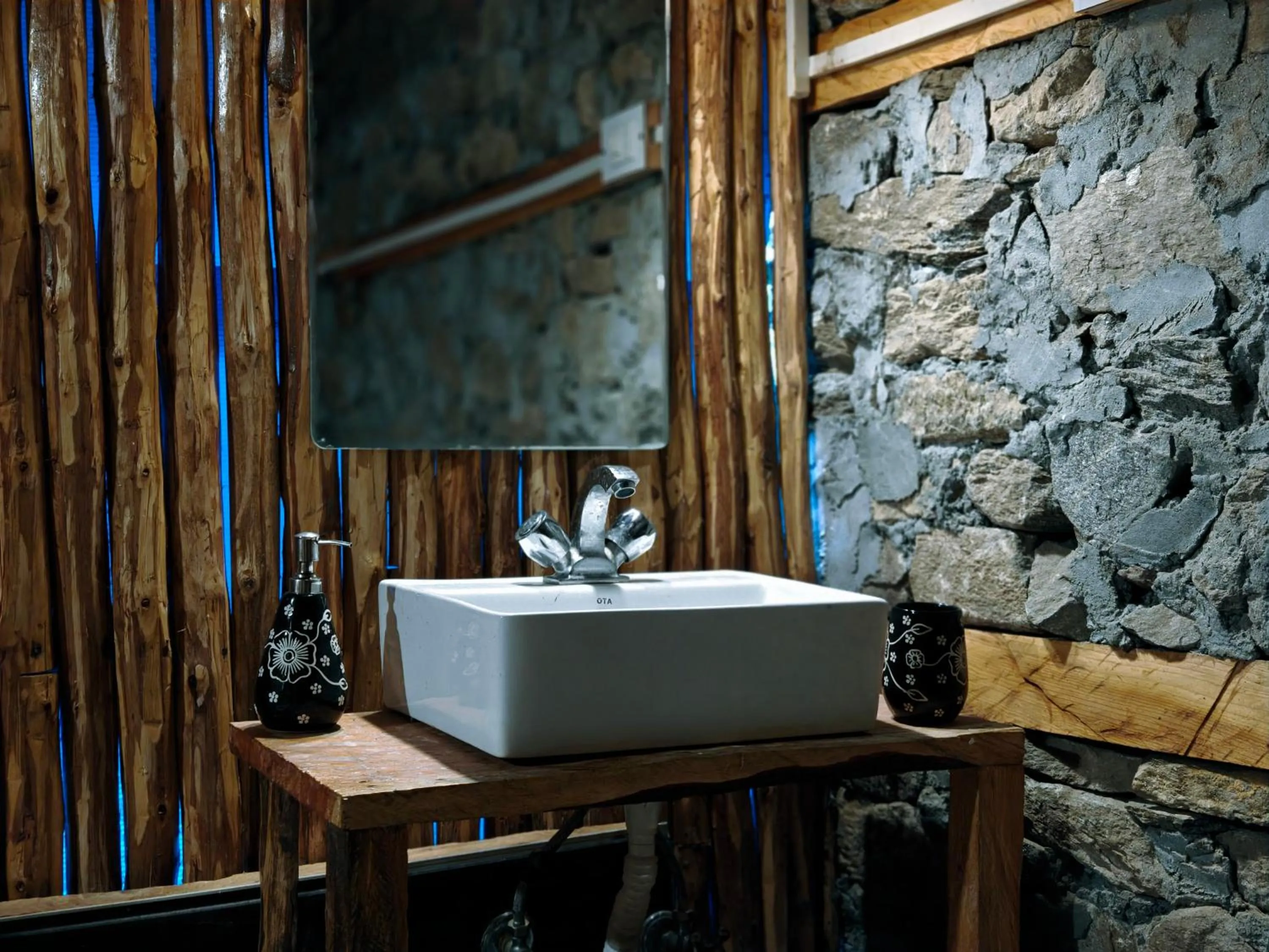 Bathroom in Upepo - The Sky Village