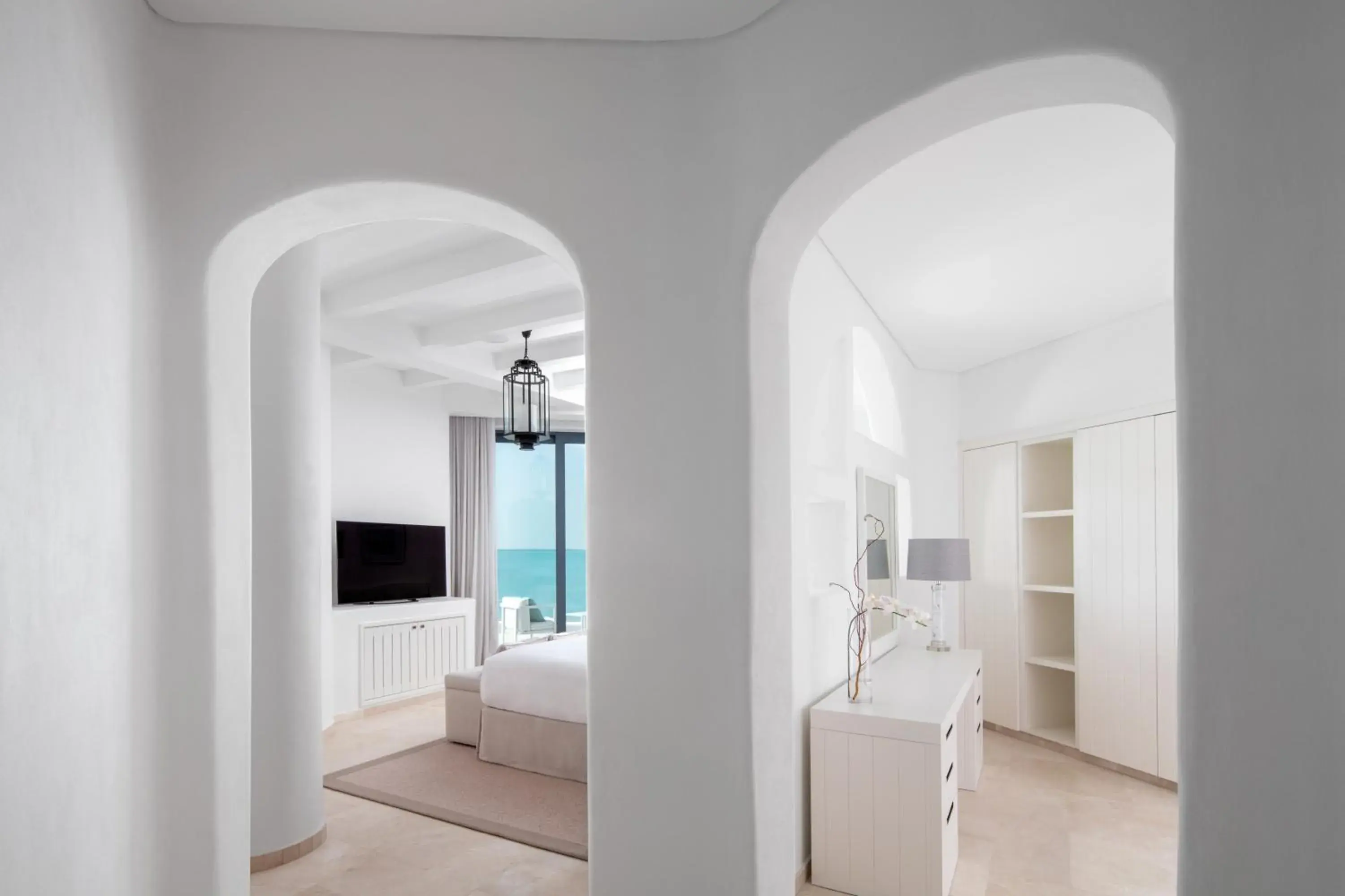 Bed in Anantara Santorini Abu Dhabi Retreat-Adults Only Bed in Anantara Santorini Abu Dhabi Retreat-Adults Only