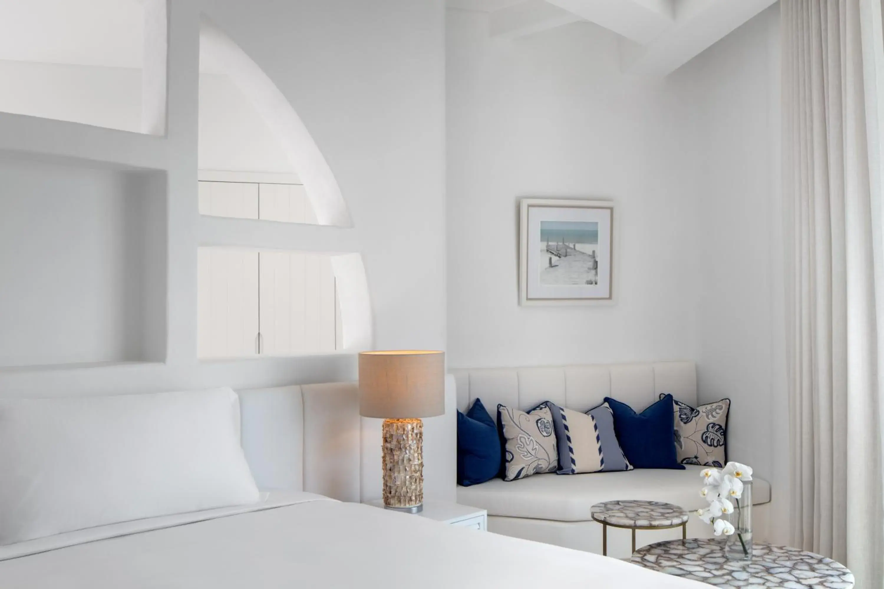 Seating area, Bed in Anantara Santorini Abu Dhabi Retreat-Adults Only Seating area, Bed in Anantara Santorini Abu Dhabi Retreat-Adults Only