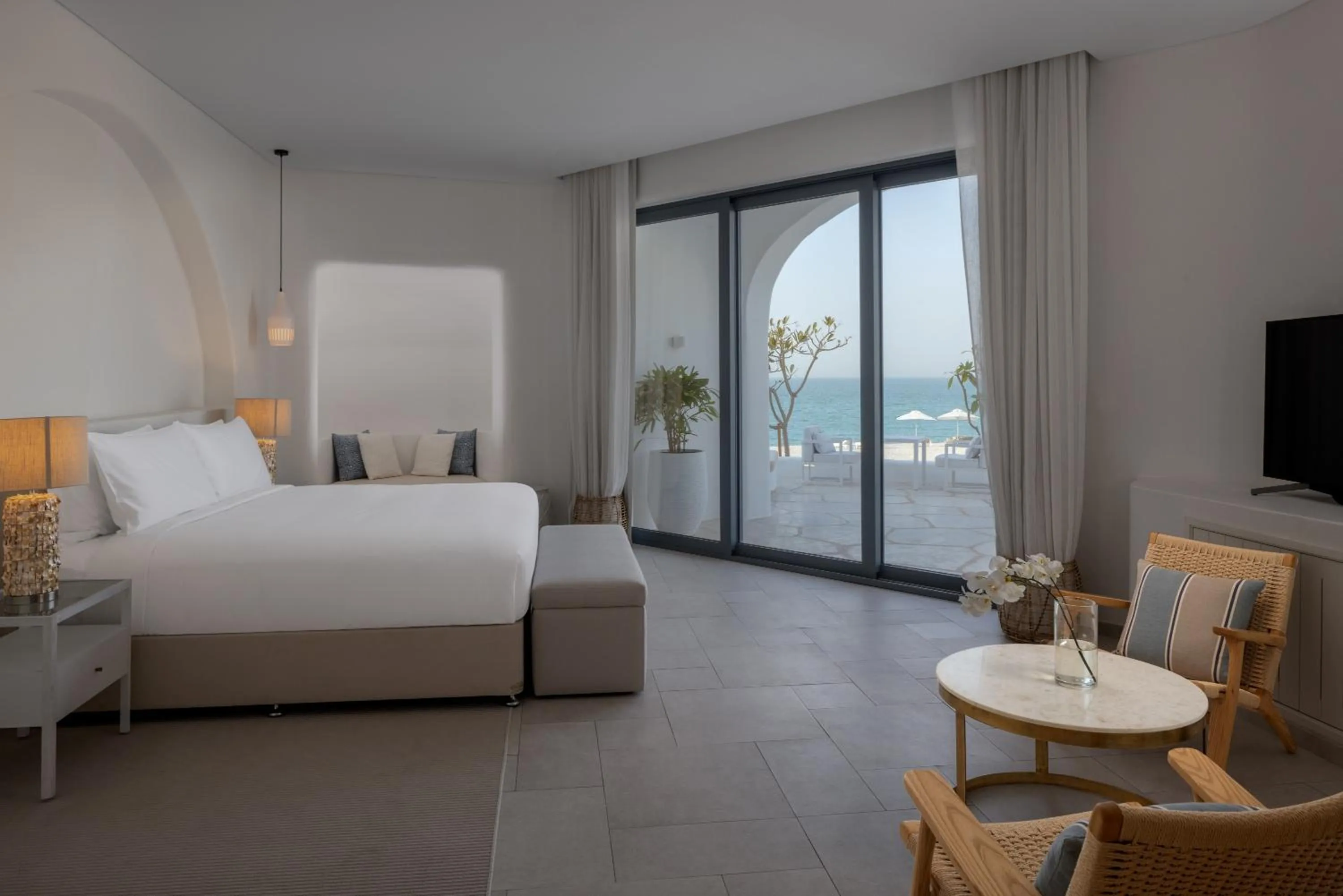 View (from property/room), Bed in Anantara Santorini Abu Dhabi Retreat-Adults Only