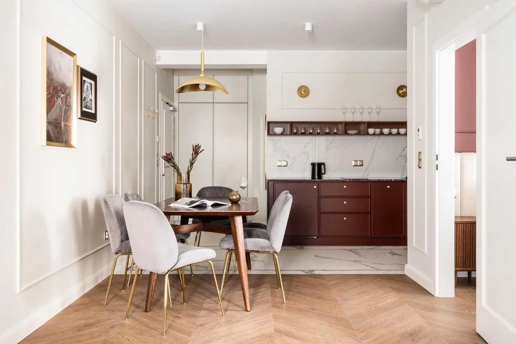 Kitchen or kitchenette in Renesans Residence Zakopane