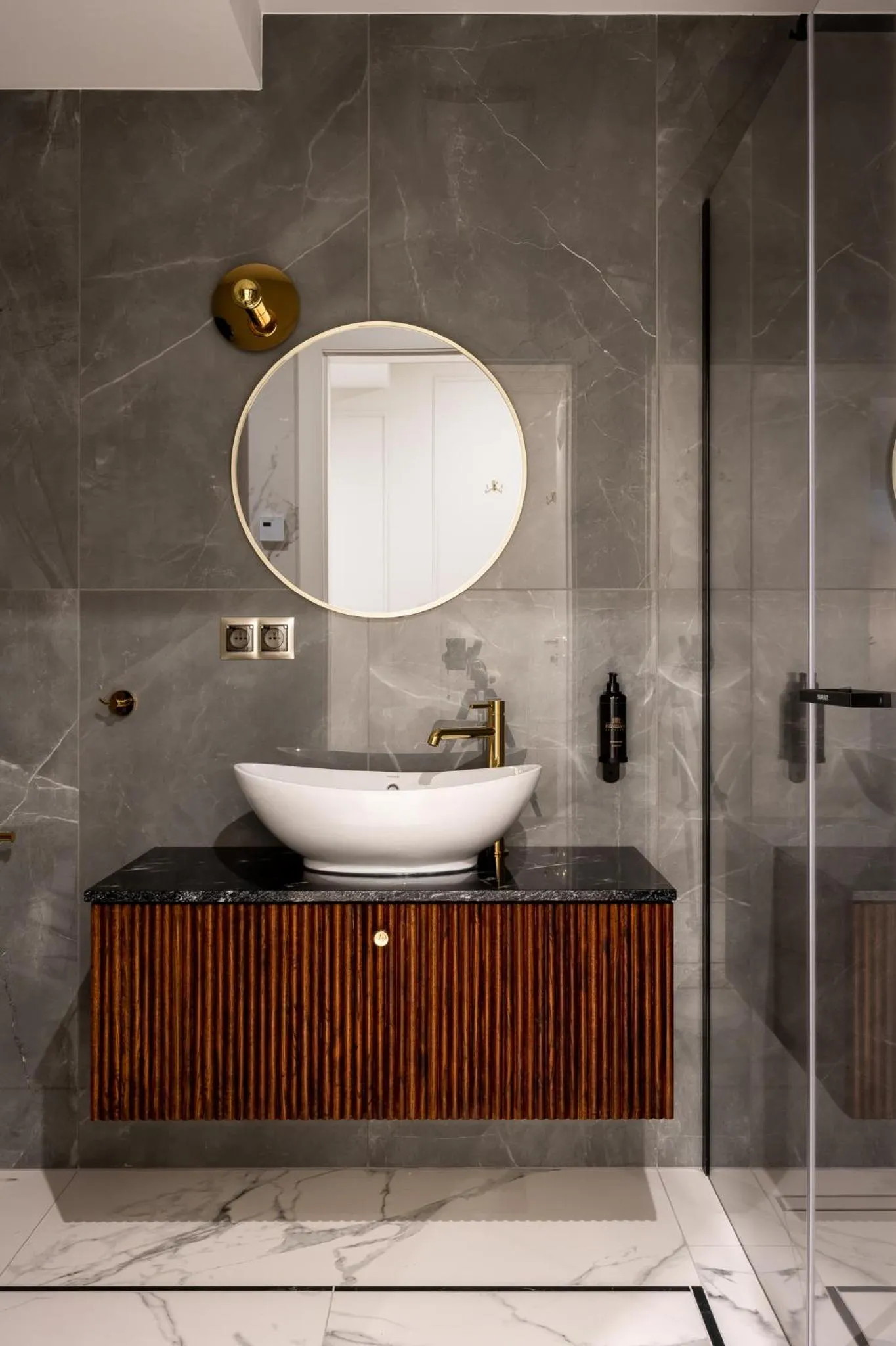 Shower in Renesans Residence Zakopane