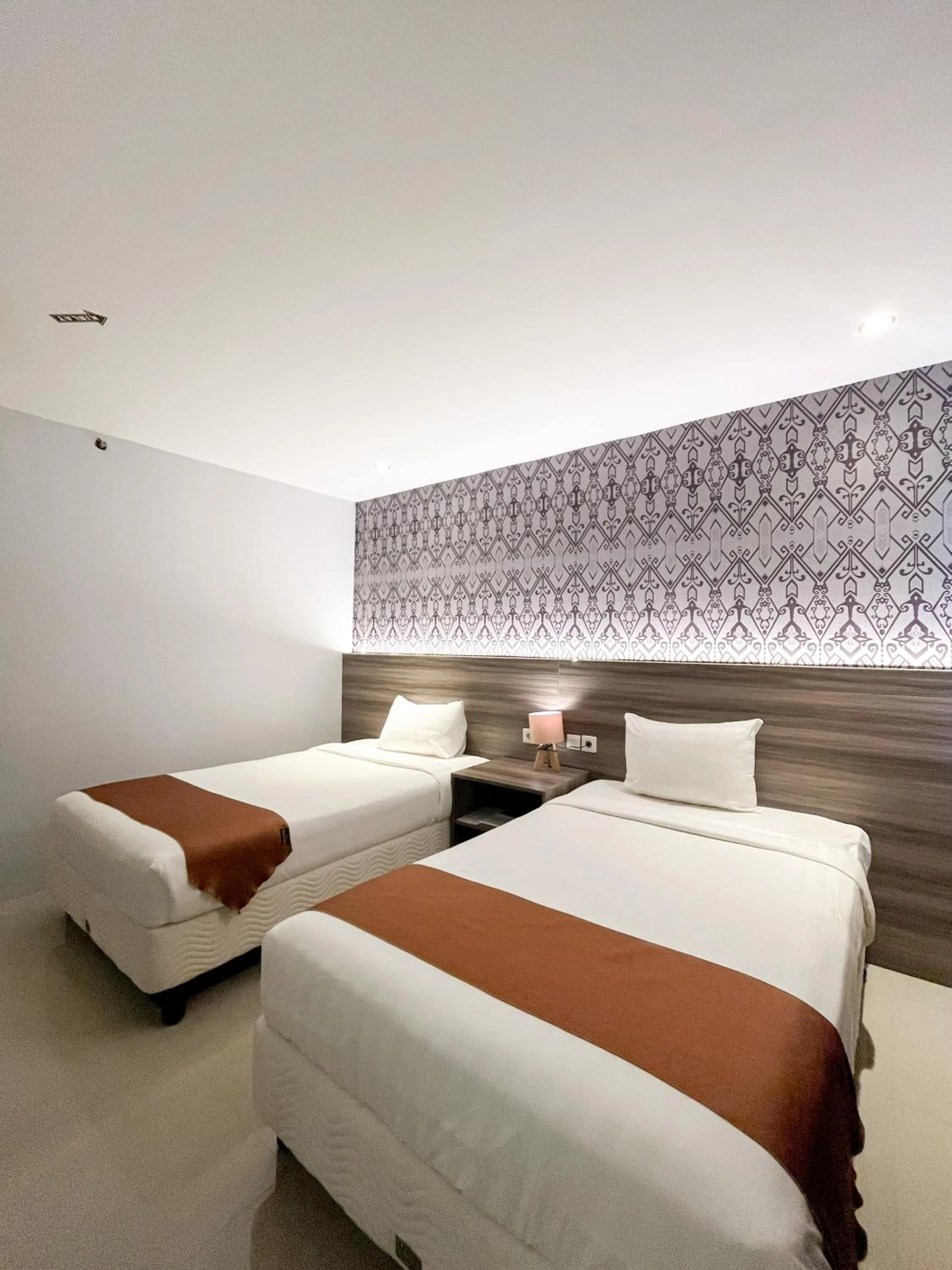 Bed in SM Tower Hotel and Convention Berau