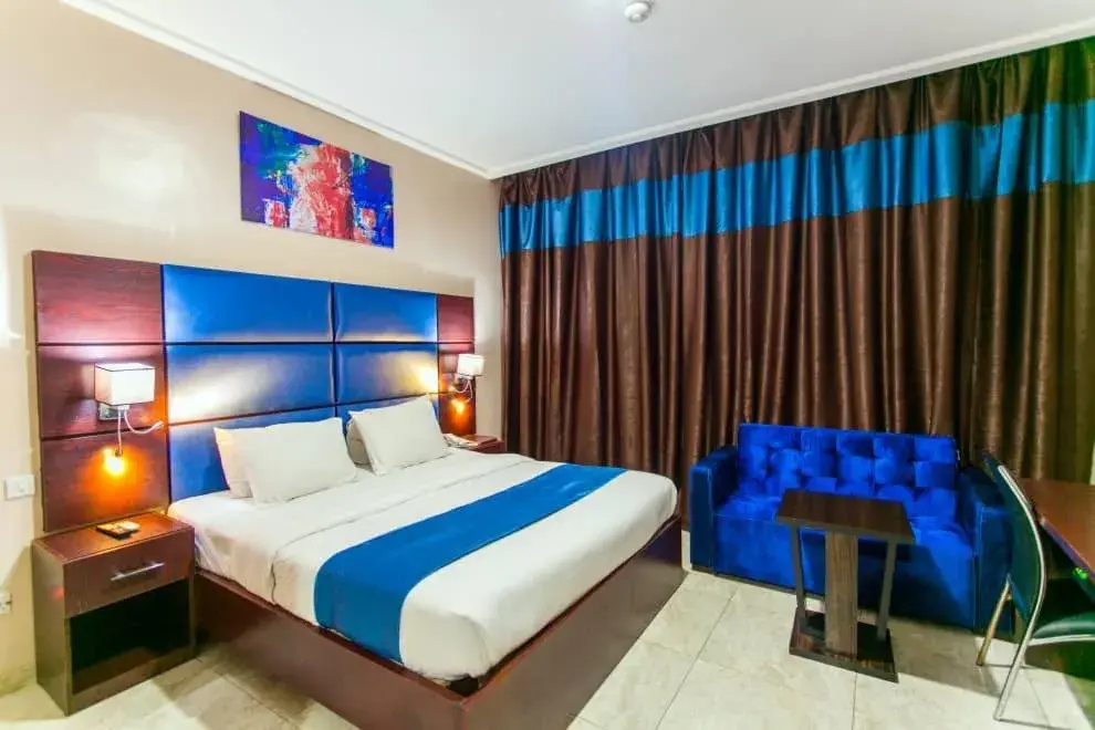 Deluxe Room in De Santos Hotel Deluxe Room in De Santos Hotel