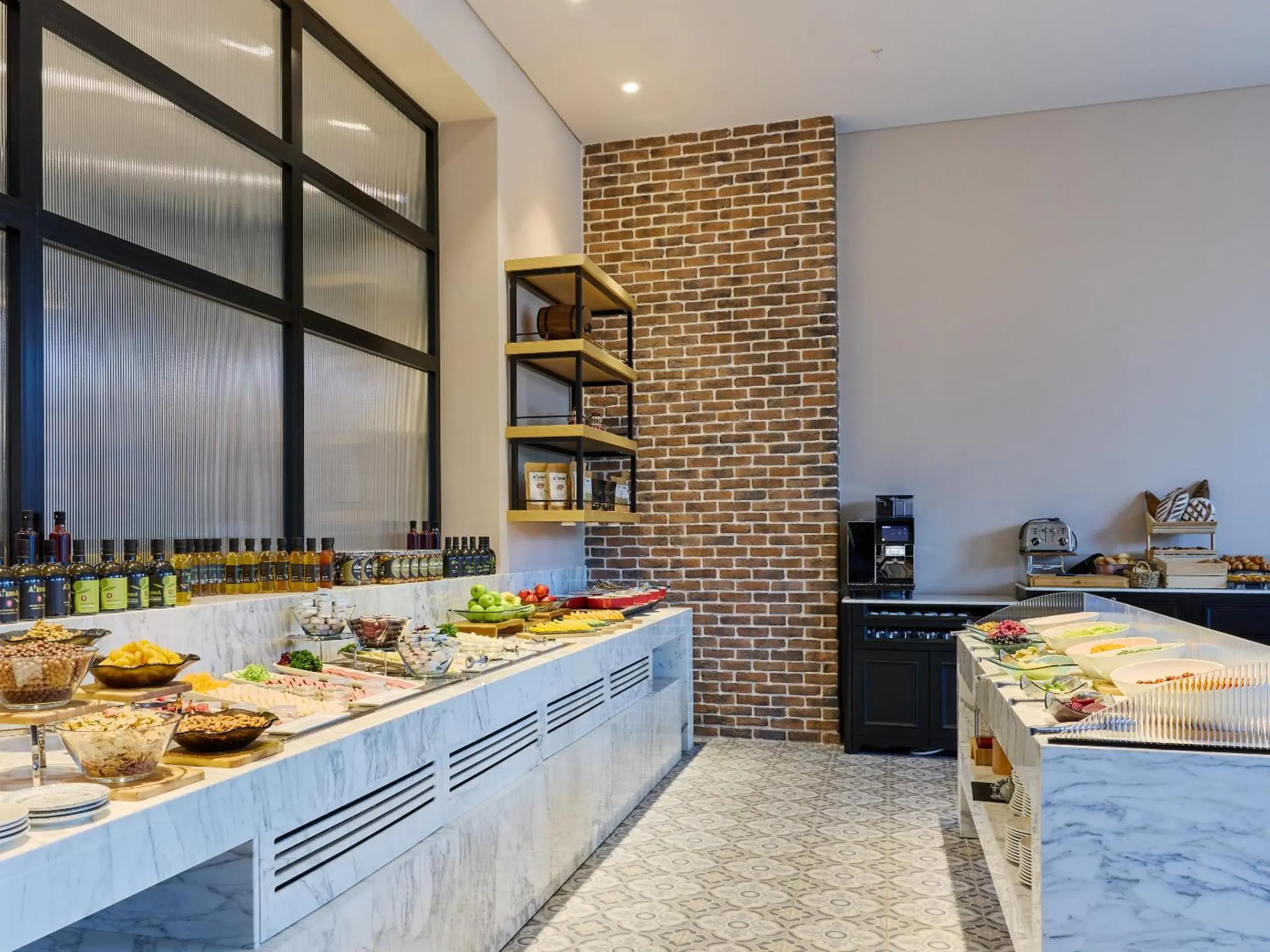 Restaurant/places to eat in Bomonti Arjaan by Rotana Restaurant/places to eat in Bomonti Arjaan by Rotana