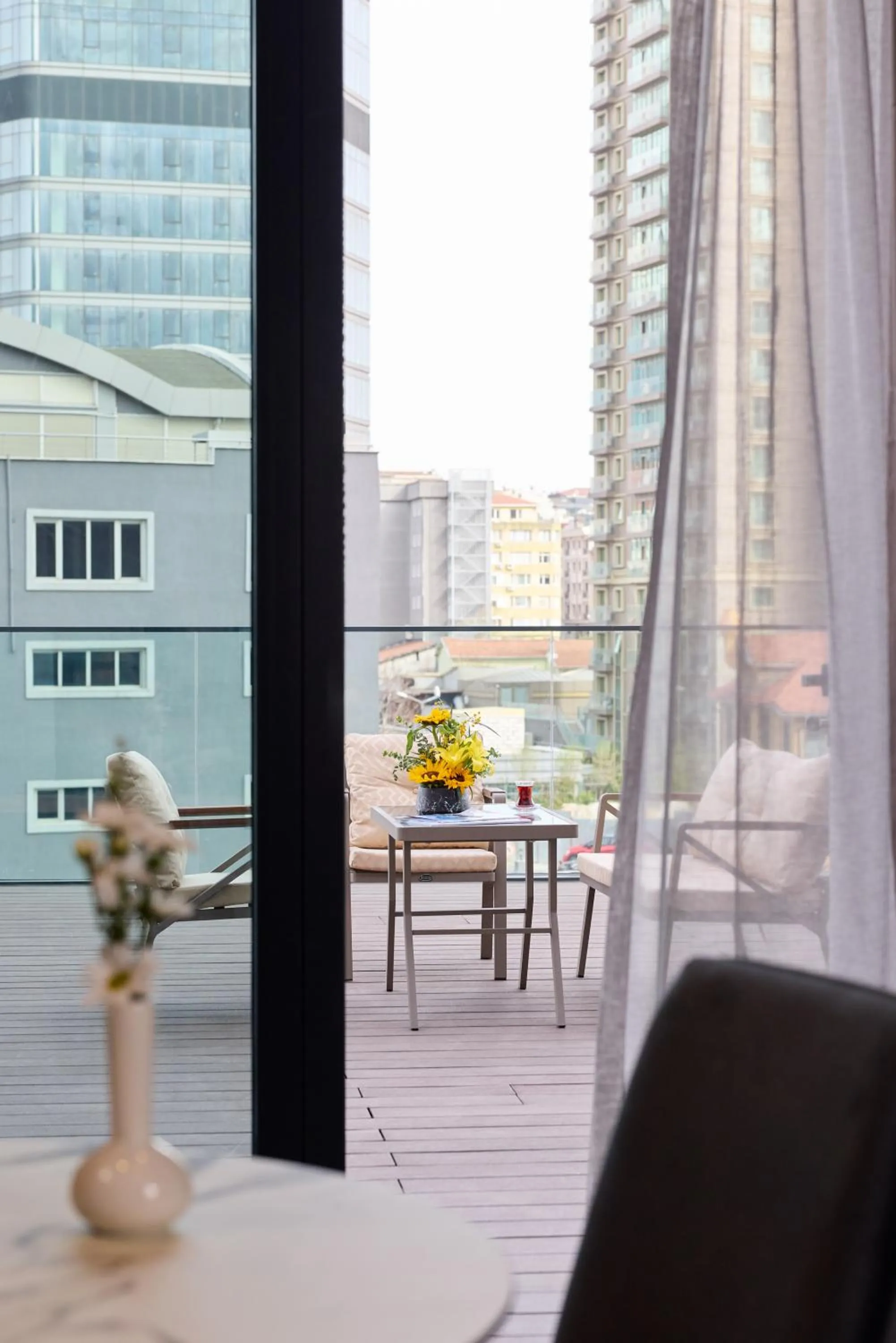 Balcony/Terrace in Bomonti Arjaan by Rotana