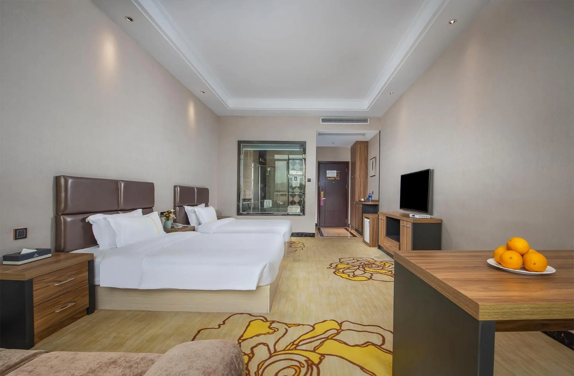 Photo of the whole room, Bed in Caribbean Hotel Zhongshan