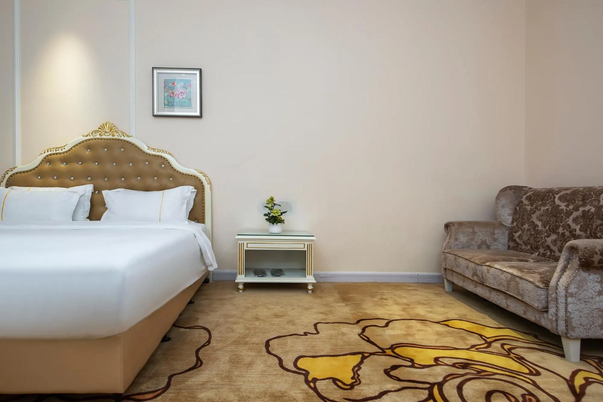 Seating area, Bed in Caribbean Hotel Zhongshan