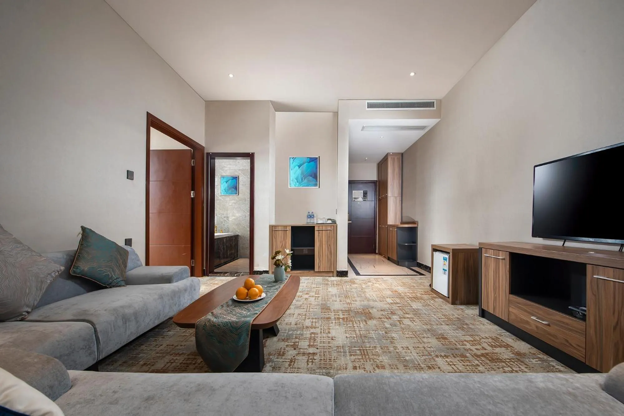 TV and multimedia in Caribbean Hotel Zhongshan
