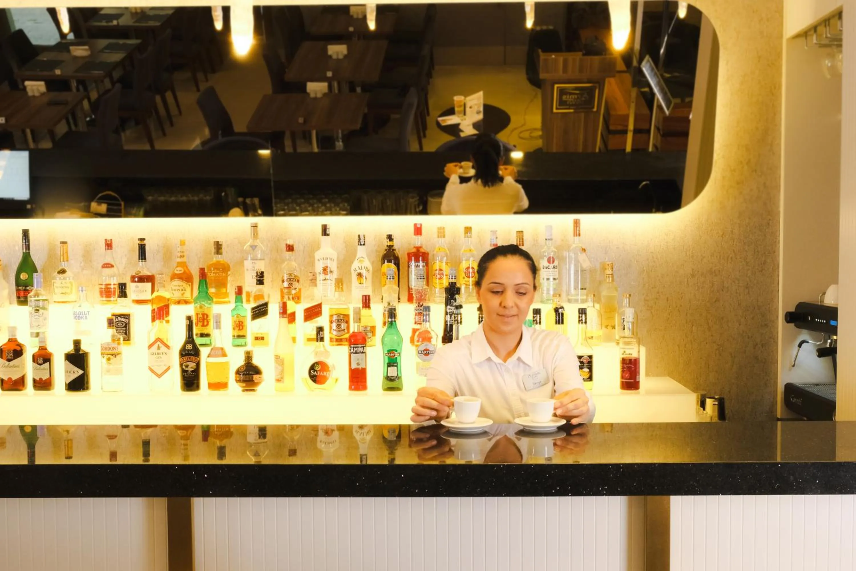 Lounge or bar in ARMİS HOTEL
