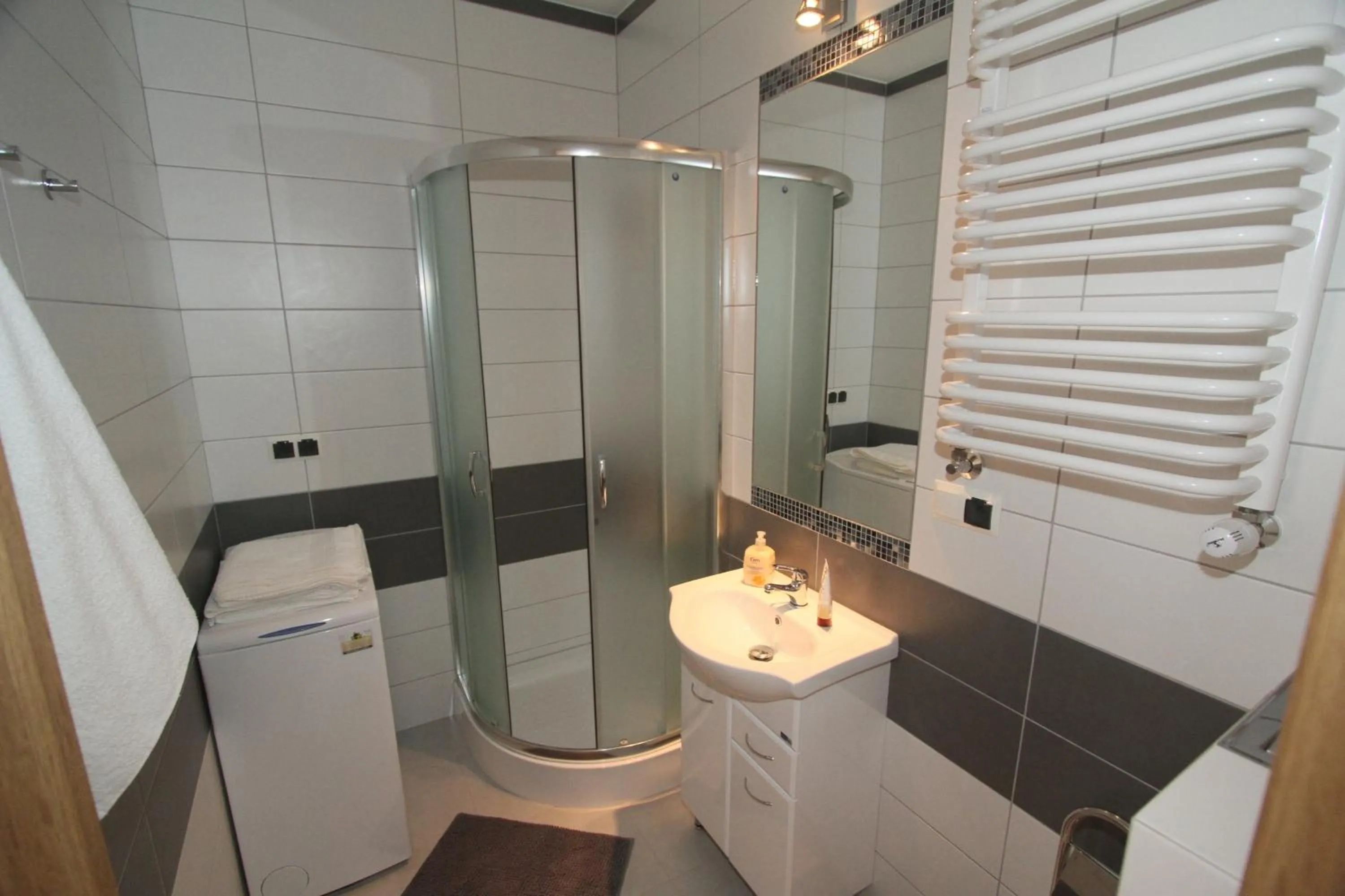 Bathroom in Apartments Sobieski&Soplica