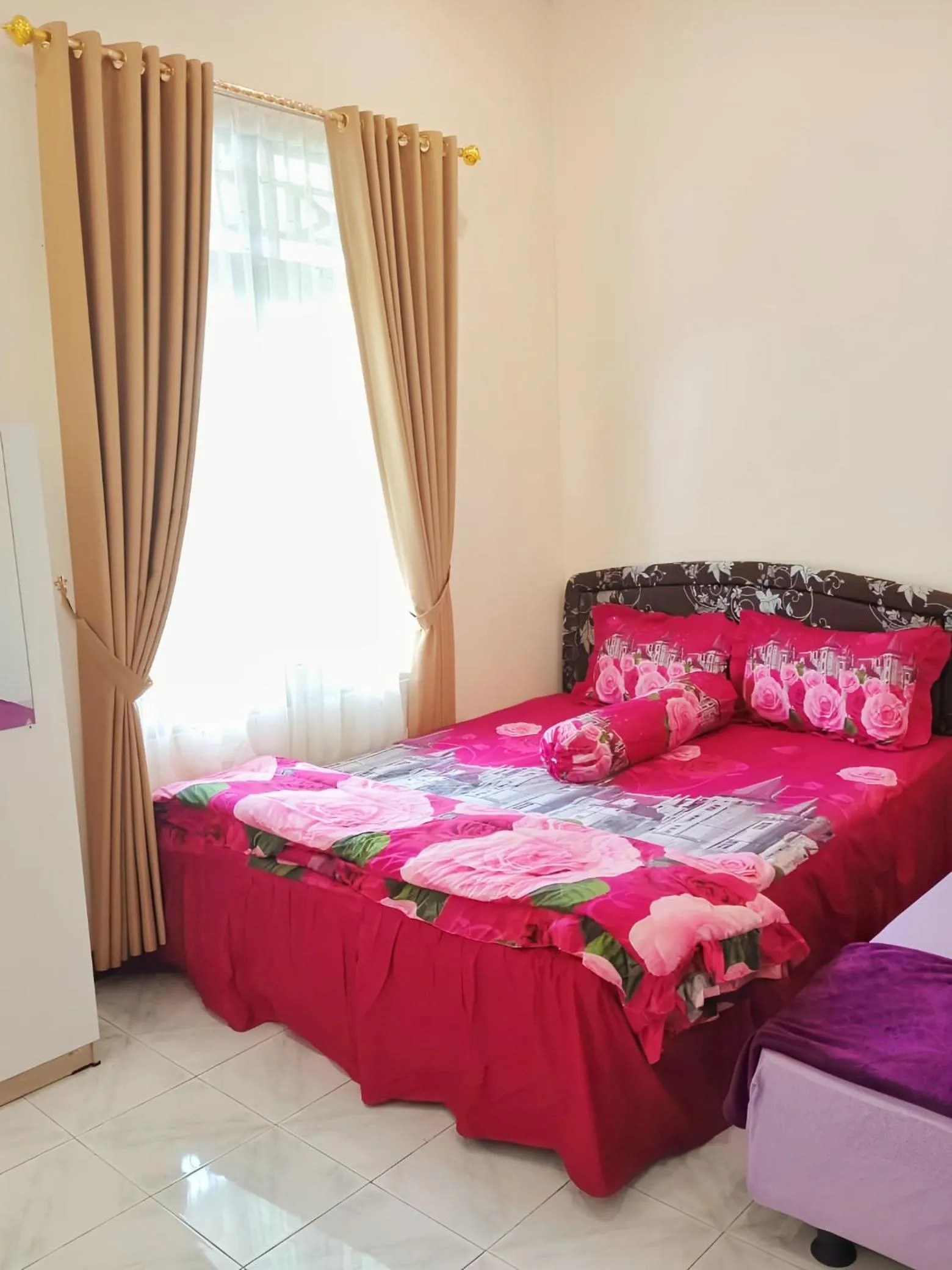 Bed in Penginapan Prambanan TRISAN