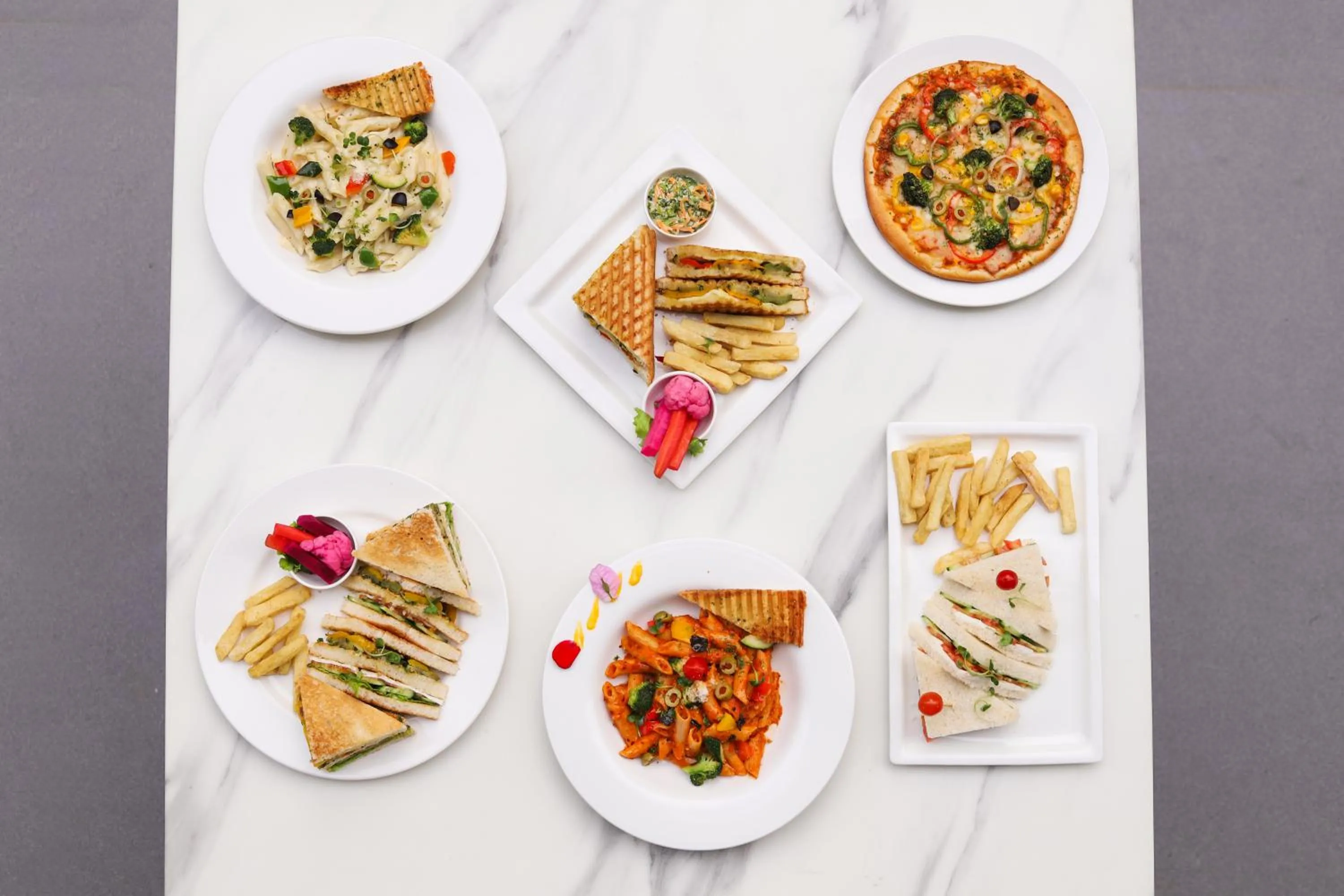 Food and drinks in Lemon Tree Hotel, Hisar