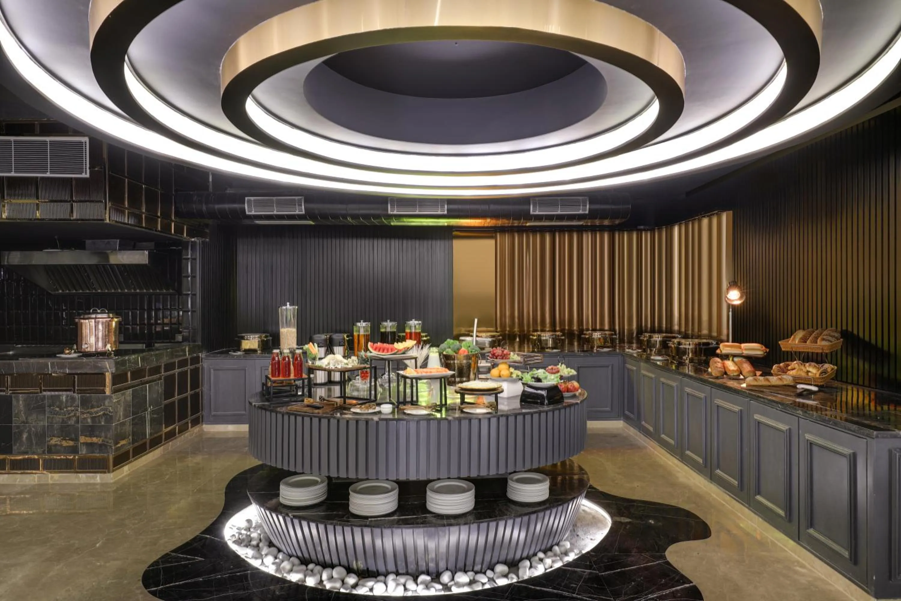 Food and drinks in Lemon Tree Hotel, Hisar