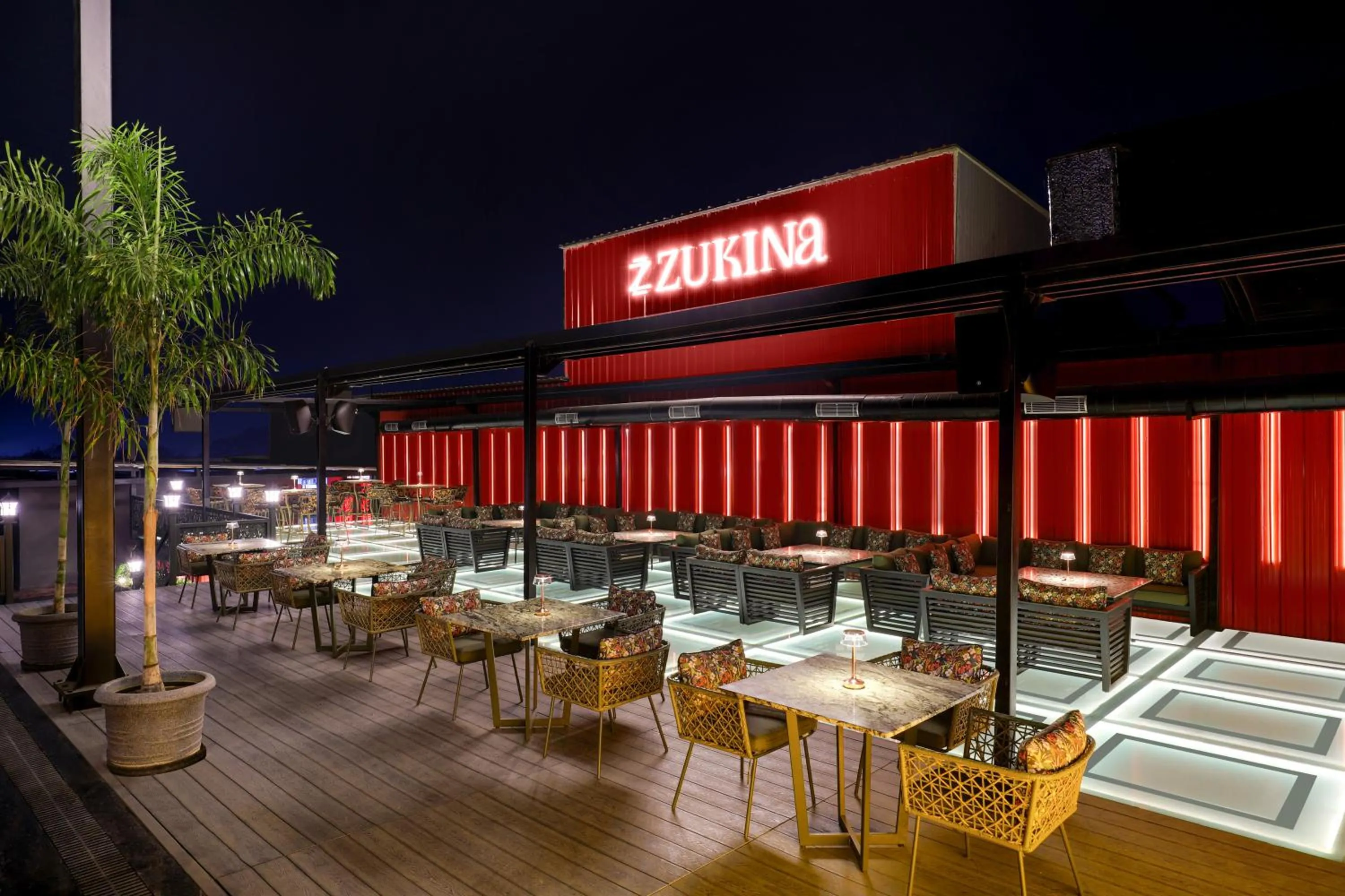 Restaurant/places to eat in Lemon Tree Hotel, Hisar