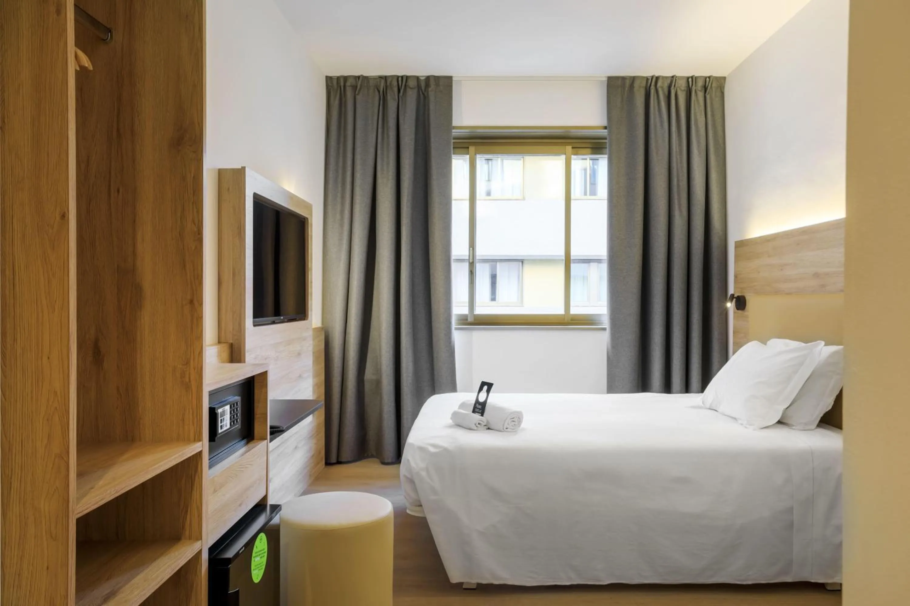 Photo of the whole room, Bed in B&B HOTEL Catania City Center