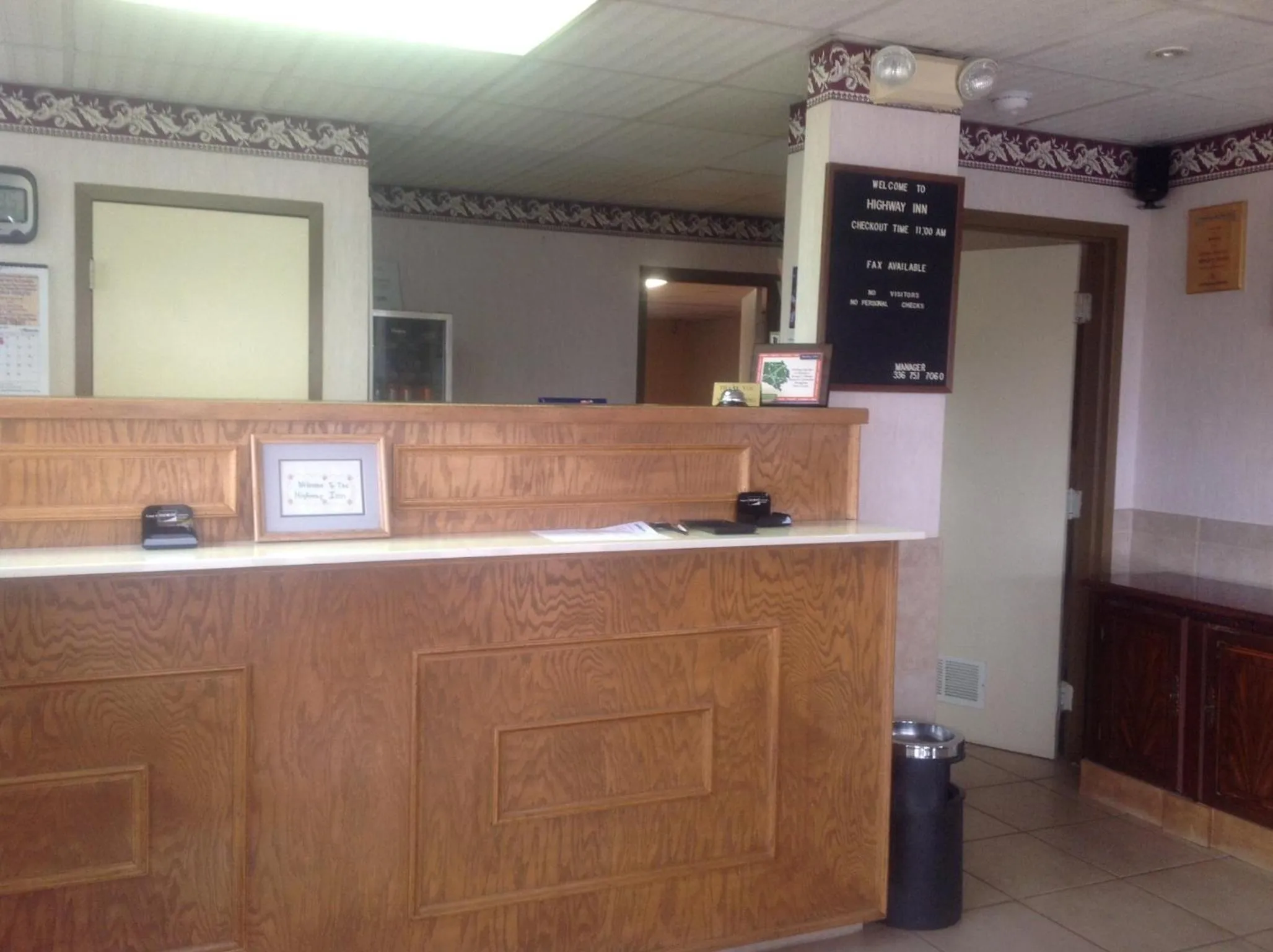 Lobby or reception in HighWay Inn