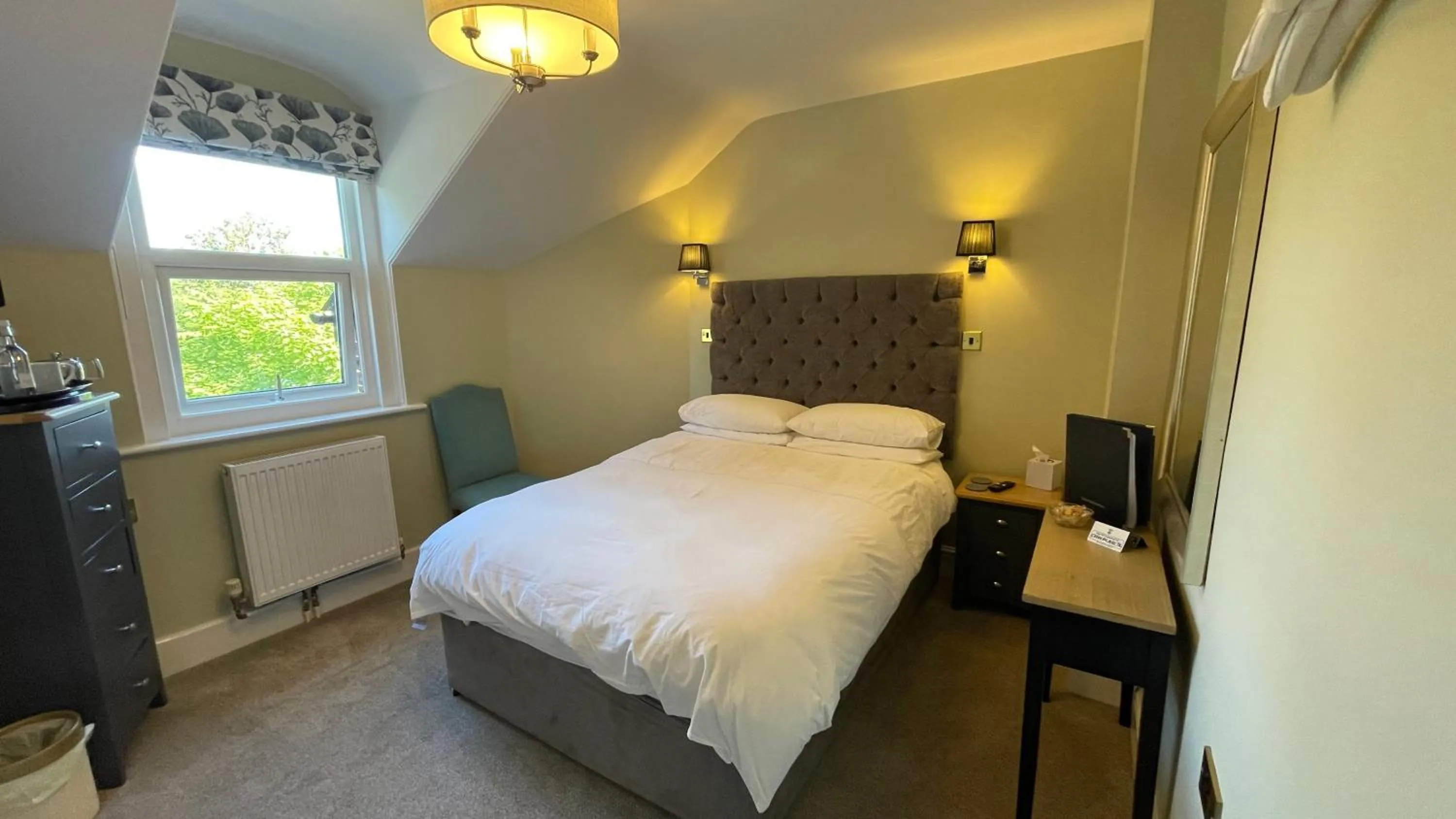 Bedroom in Yorke Lodge Bed and Breakfast