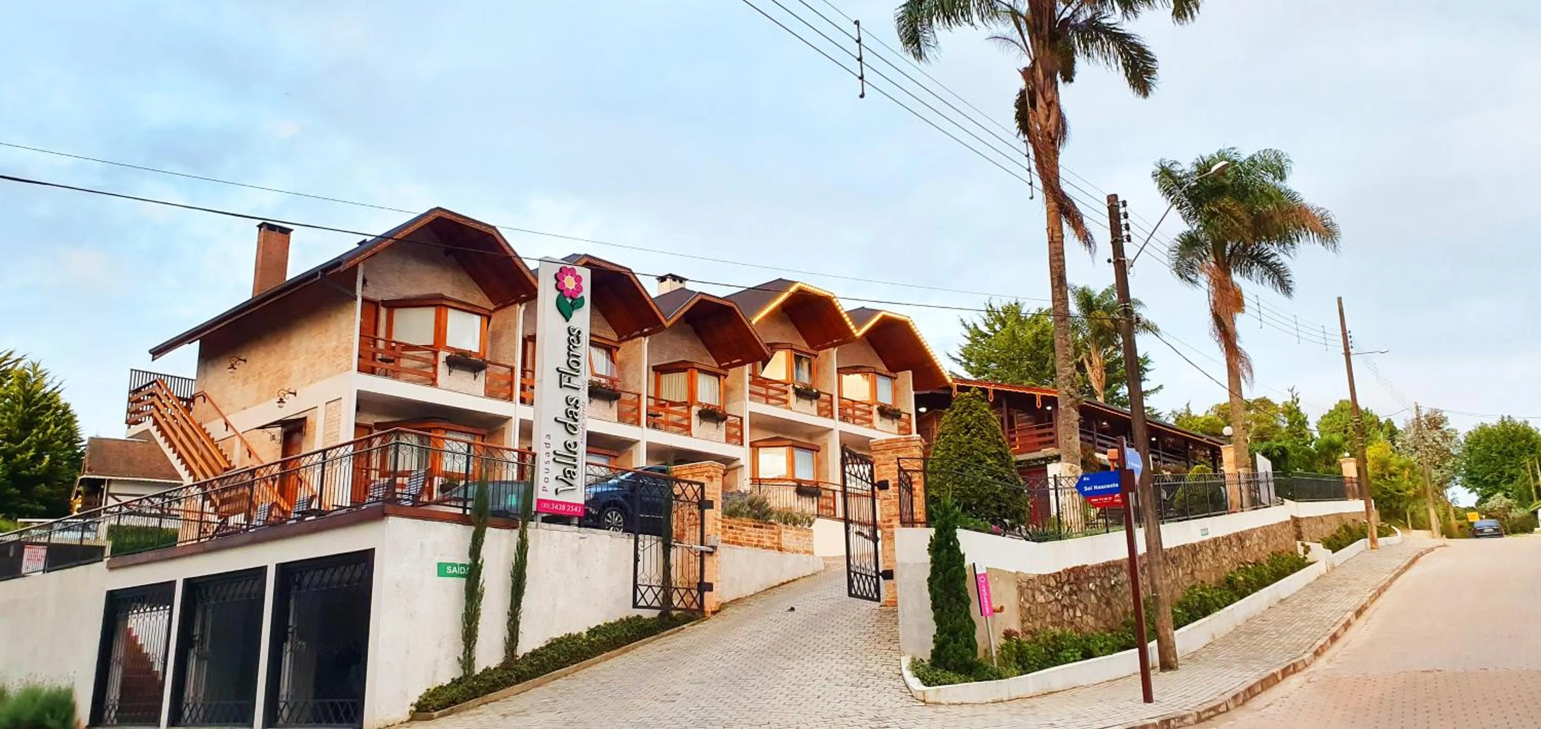 Facade/entrance in Pousada Valle das Flores Monte Verde