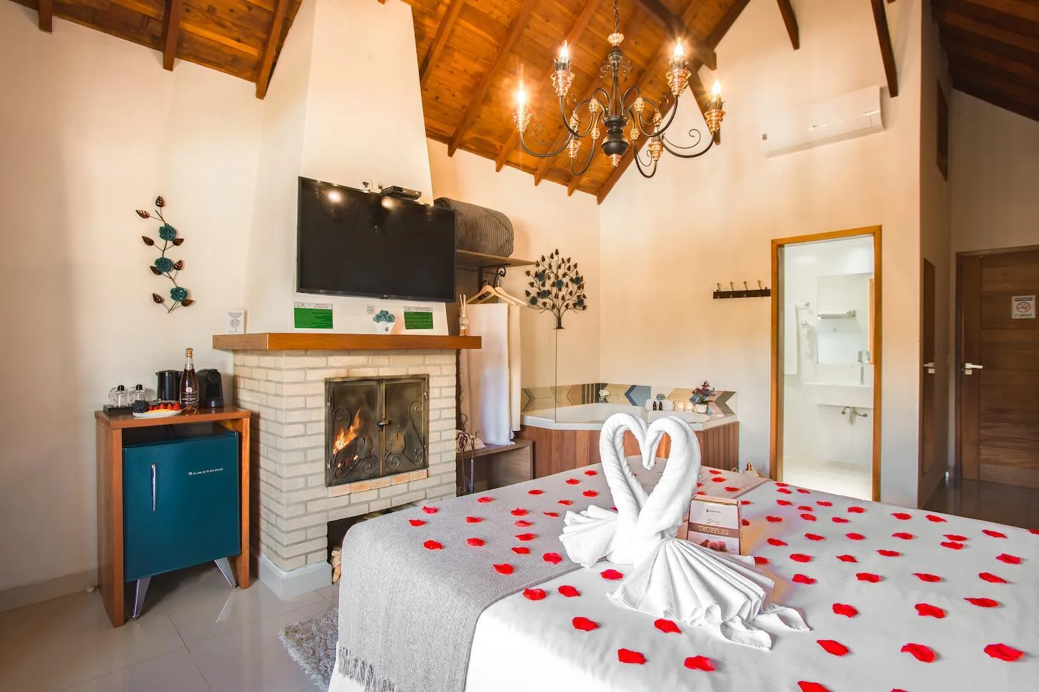 Hot Tub in Pousada Valle das Flores Monte Verde